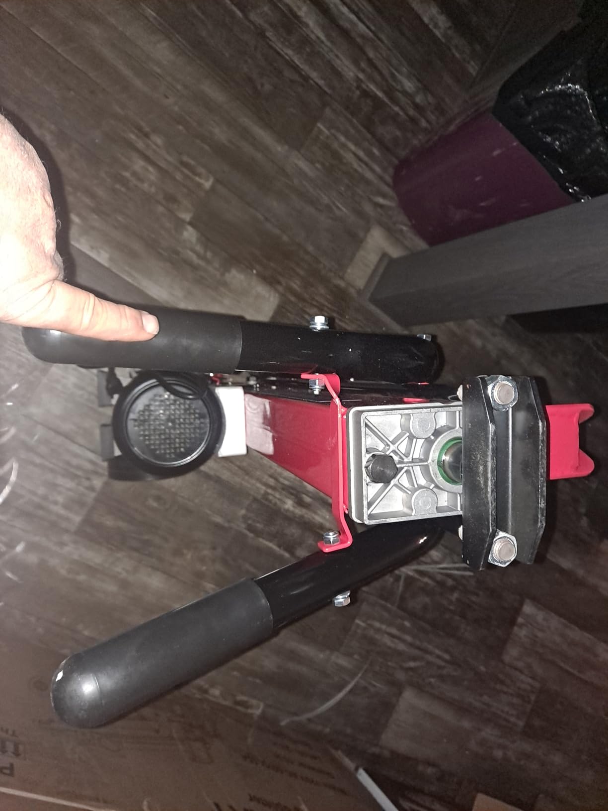 PowerSmart Electric Log Splitter 7-Ton - Efficient Wood Splitter with 3500 Motor Speed, 15 Amp, Horizontal Full Beam Design and Steel Wedge for Firewood & Kindling Cutting customer photo 2