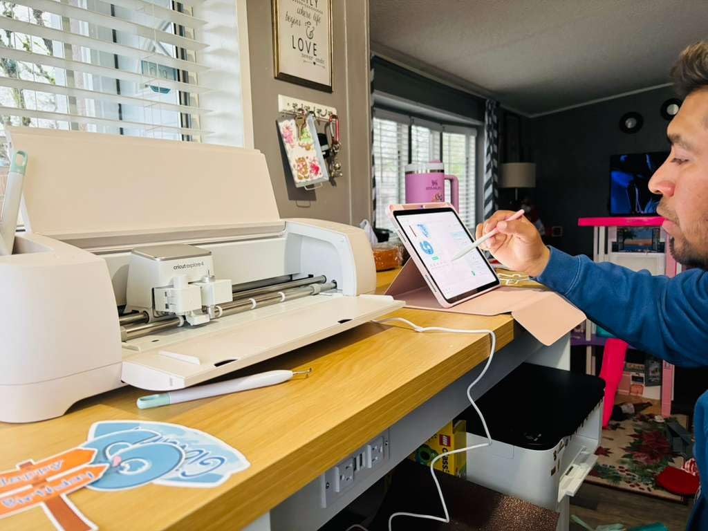 Explore 4 - Smart Cutting Machine (Seashell) | Digital Content Bundle customer photo 2