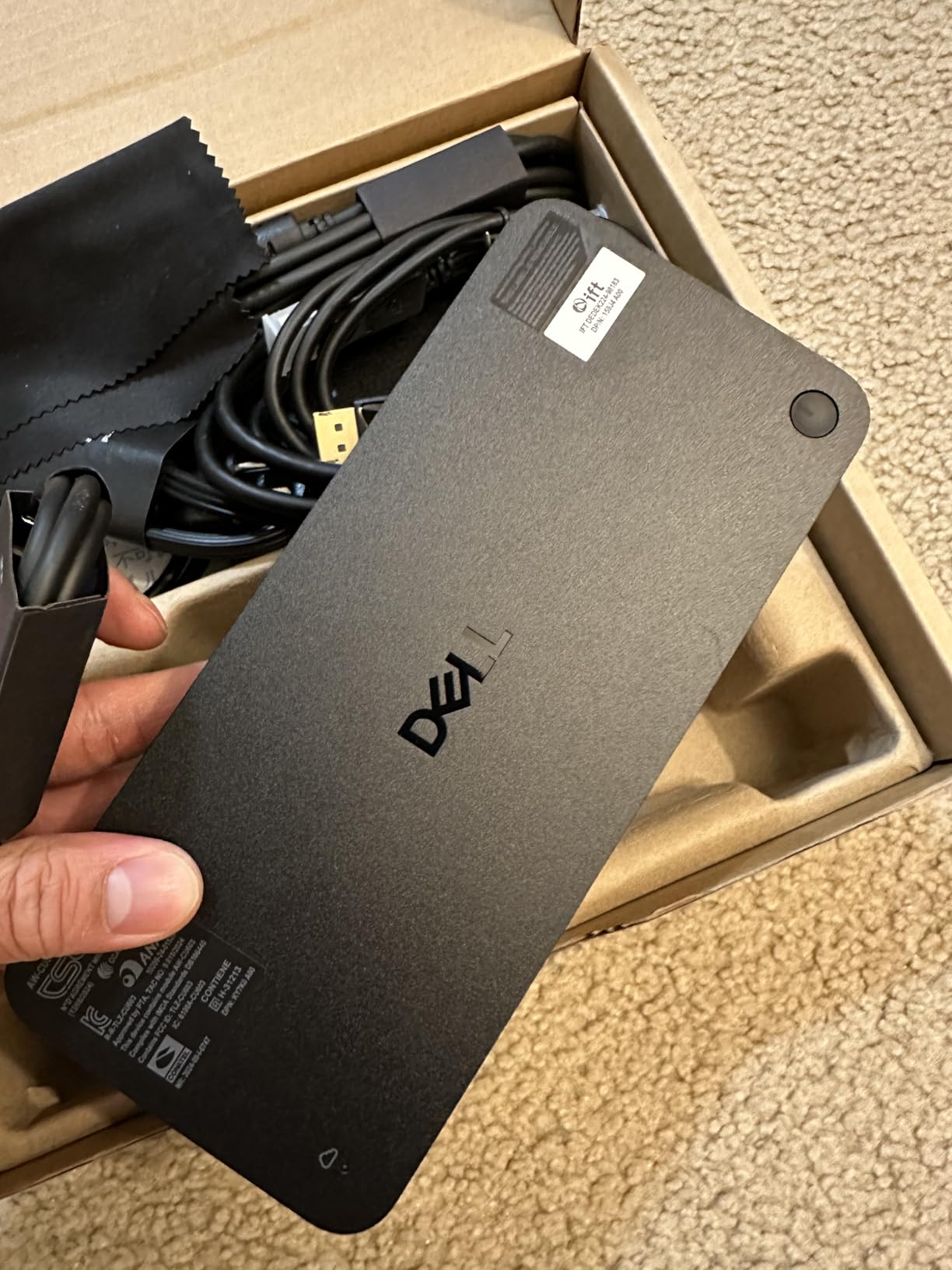 Dell SD25TB4 Pro Thunderbolt 4 Smart Dock - Supports 8k Display, 3 Years Warranty with 180W Adapter, HDMI, DisplayPort, Thunderbolt Cable, Cloth - USB C Docking Station Hub with Accessories customer photo 1