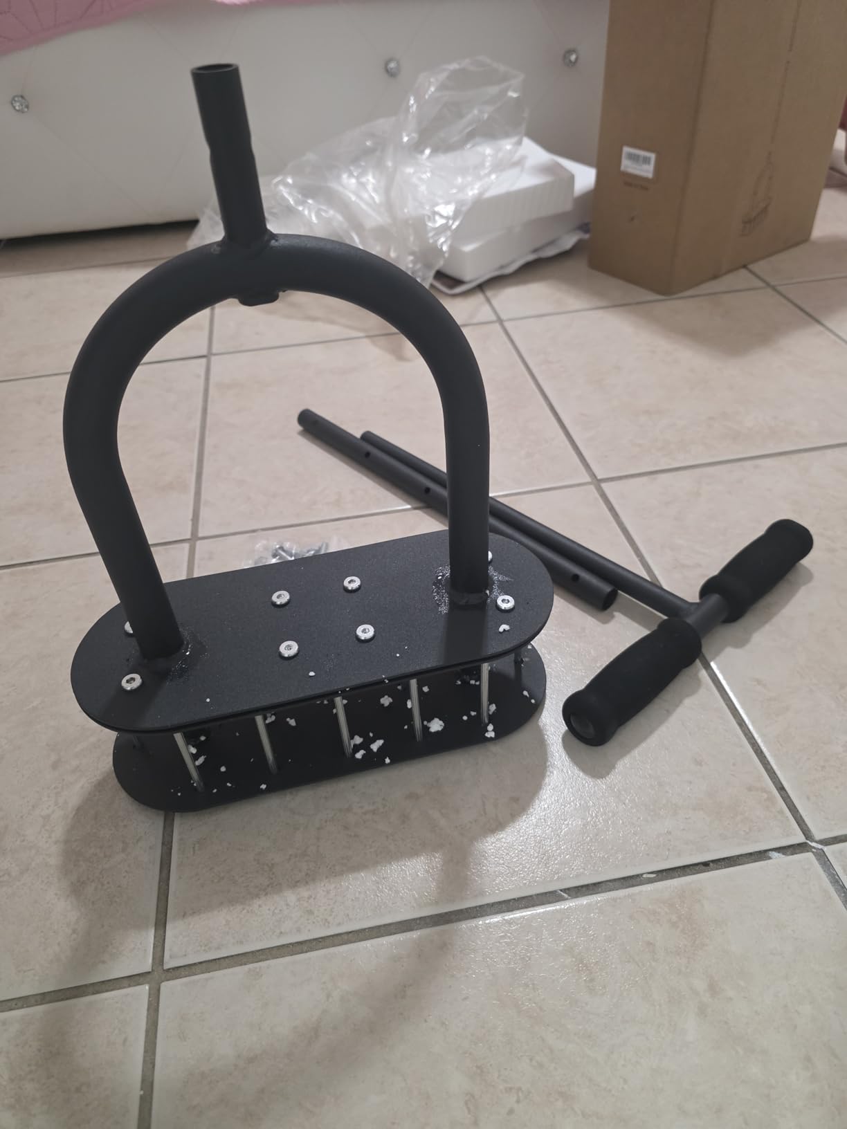 seasky Lawn Aerator, Manual Lawn Aerator Tool with Padded T-Handle, Wide Foot Plate & 15-3 Inch Solid Steel Spikes, Dual-Layer Design for Effortless Aeration in Lawn, Yard and Garden Soil customer photo 1