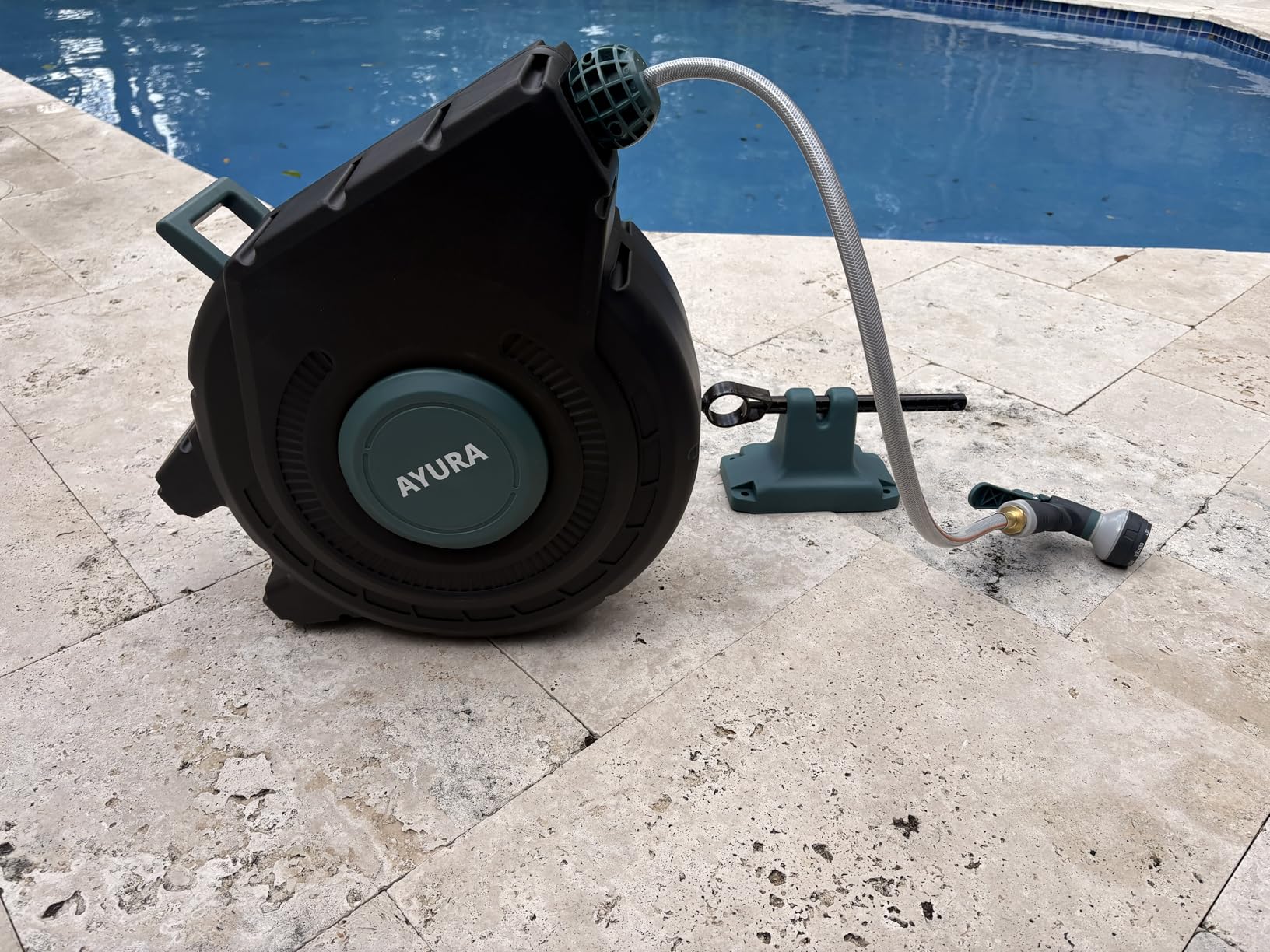 AYURA Retractable Garden Hose Reel 100 ft x 1/2 inch with Pro Metal Shaft, Heavy Duty Automatic Garden Hose Reels with Kink-Free Rewind and Lock at Any Length customer photo 2
