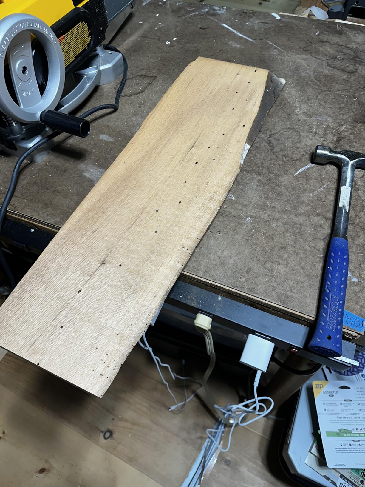 DEWALT Planer, Thickness Planer, 13-Inch, 3 Knife for Larger Cuts, Two Speed 20,000 RPM Motor, Corded (DW735) customer photo 1