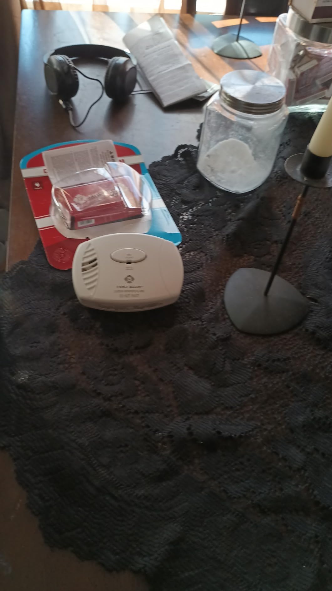 First Alert Carbon Monoxide Detector, Plug-In Alarm with Test & Silence Button, CO600, White, 1-Pack customer photo 1