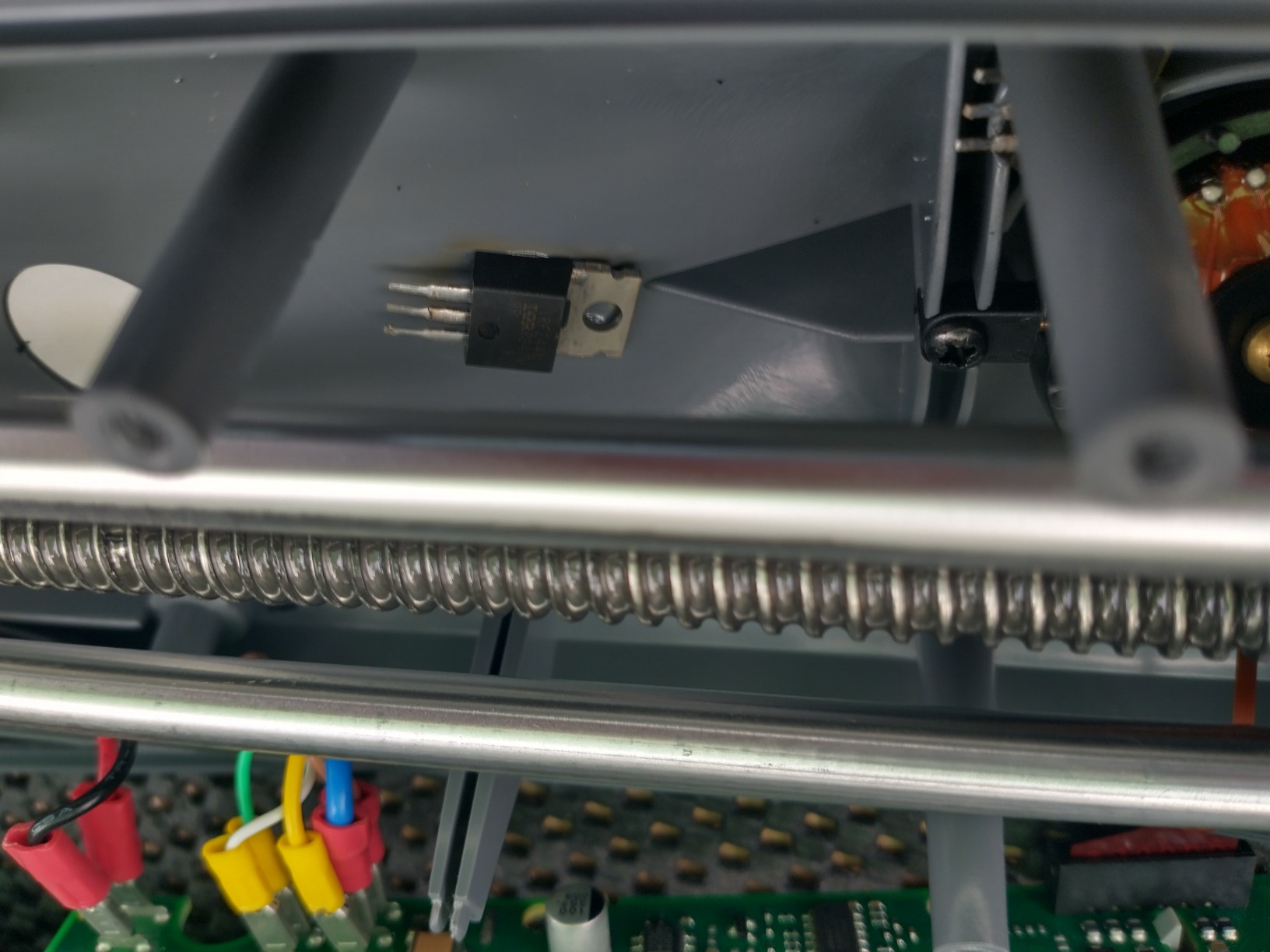 Raymarine ST2000+ 5-Ton Tiller Pilot gray customer photo 2