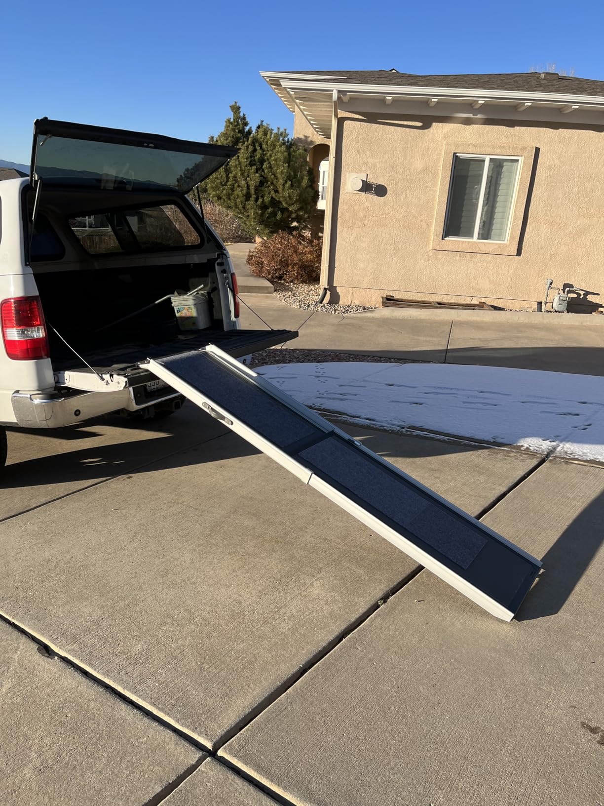PetSafe Happy Ride Compact Telescoping Dog Ramp - Portable Pet Ramp for Cars, Trucks & SUVs with Adjustable Sizing - Non-Slip Design - Lightweight Pet Mobility Assistance customer photo 1