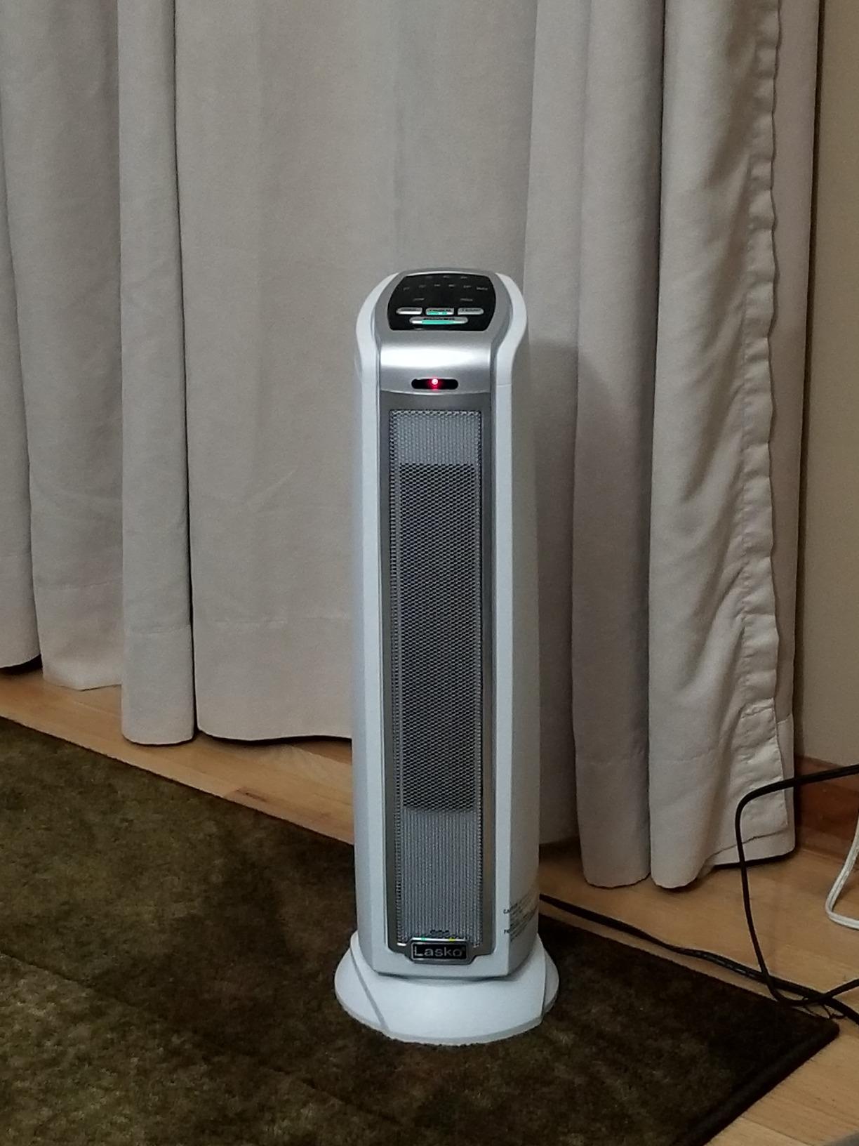 Lasko Oscillating Ceramic Tower Space Heater for Home with Overheat Protection, Timer, 22.5 Inches, Silver, 1500W, 5775 customer photo 1