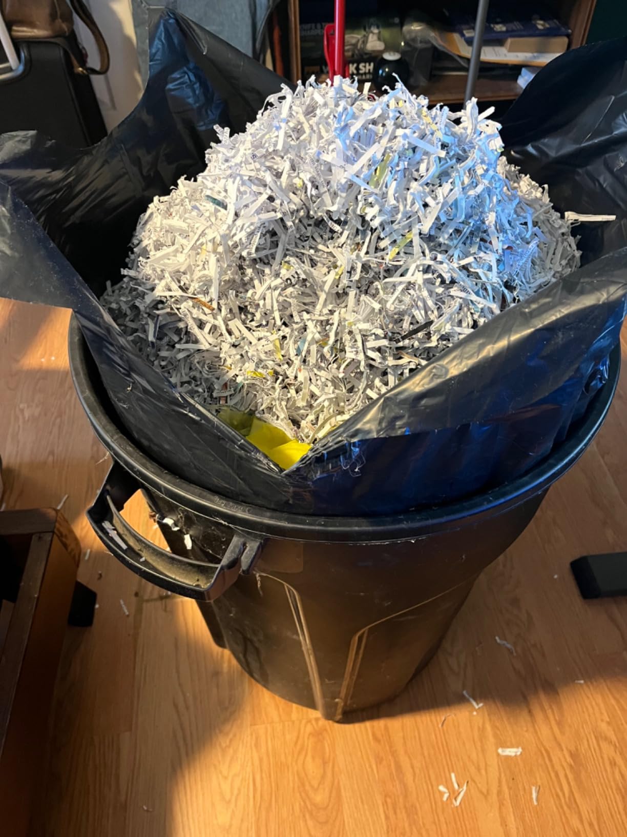 Fellowes Powershred 99Ci 18-Sheet 100% Jam-Proof Heavy Duty Crosscut Paper Shredder Machine for Office and Home, Black/Gray 3229904 customer photo 1