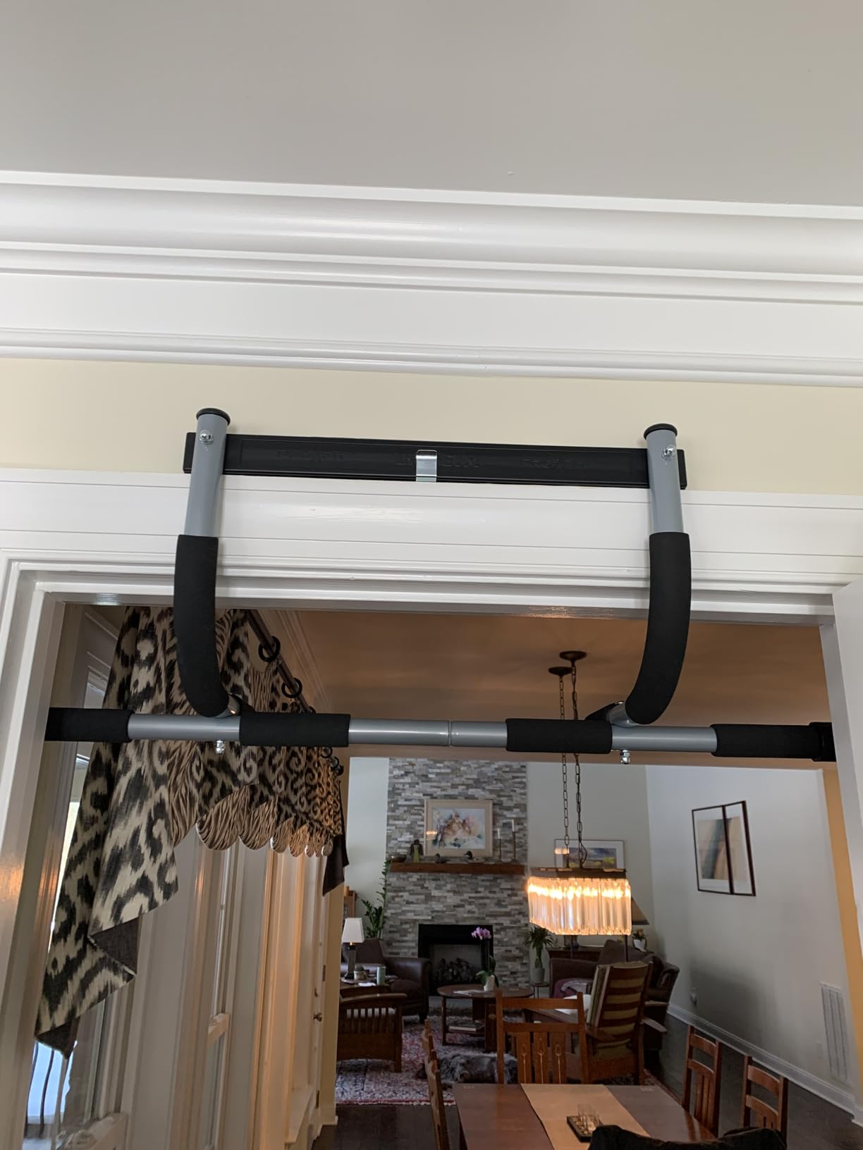 Iron Gym Pull-Up Bar - Total Upper Body Workout Bar for Doorway, Adjustable Width Locking, No Screws Portable Door Frame Horizontal Chin-up Bar, Fitness Exercise customer photo 2