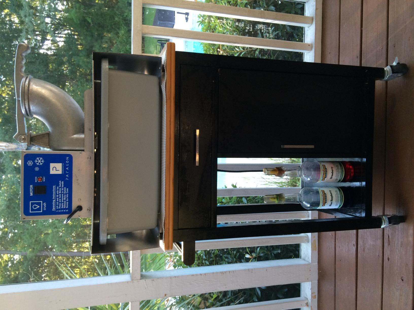 Paragon Port-A-Blast SNO Cone Machine for Professional Concessionaires Requiring Commercial Heavy Duty Snow Cone Equipment 1/3 Horse Power 792 Watts customer photo 1