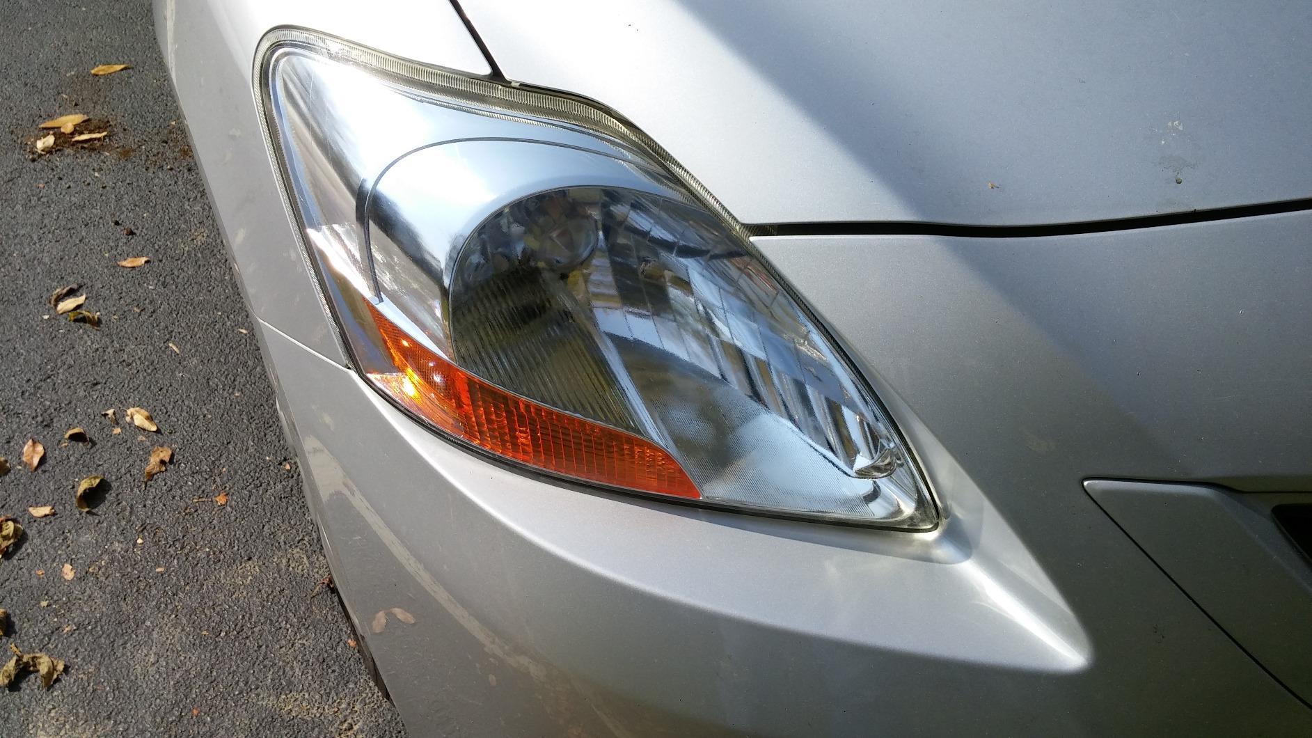 Turtle Wax Headlight Restoration Kit, Removes Oxidation and Yellowing, Restores to Like-New Condition, Increases Visibility and Brightness for Safer Driving, Easy Application customer photo 2
