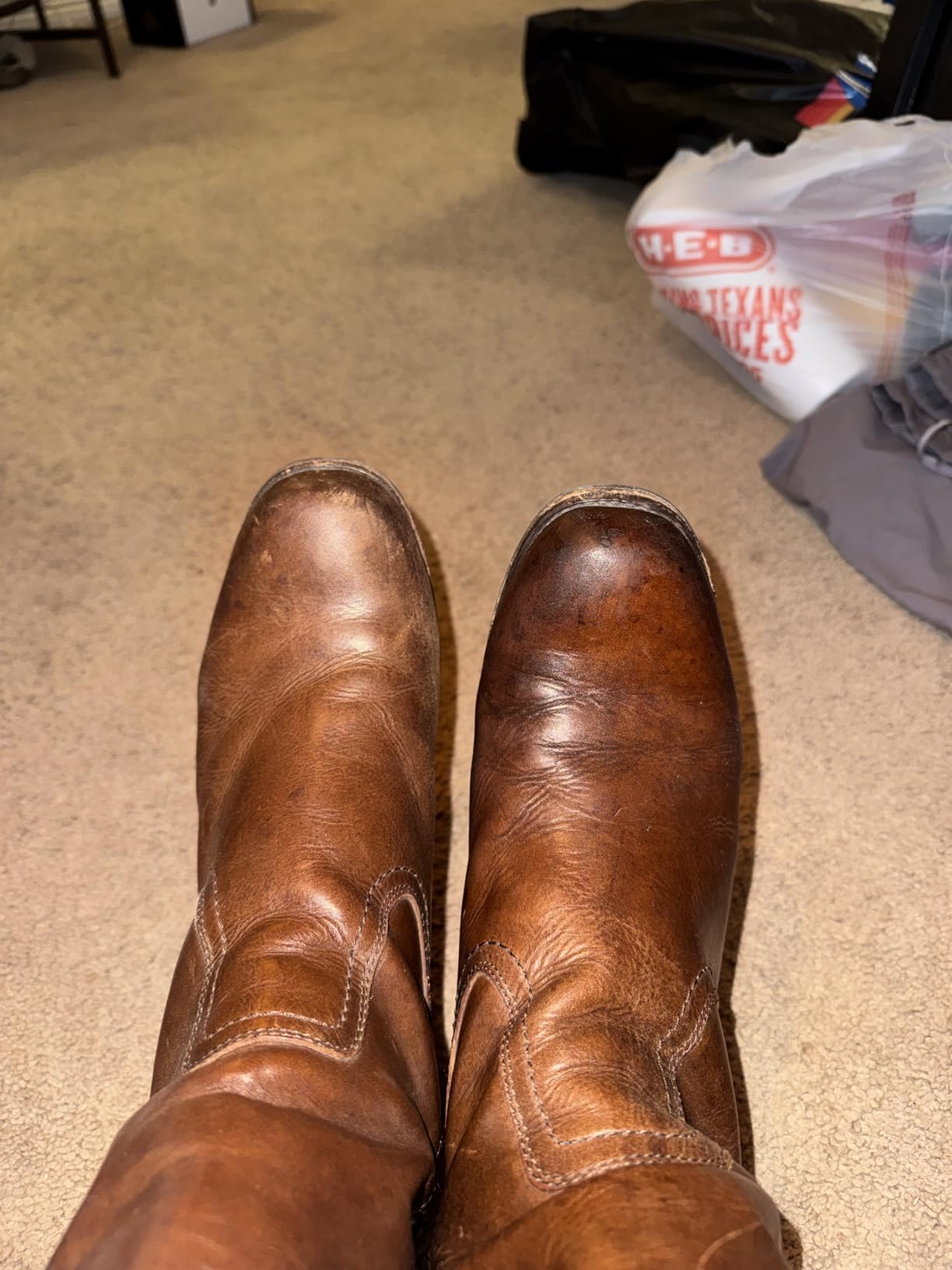 Chemical Guys Leather Cleaner and Conditioner Kit - Car Cleaner and Conditioner, Safely Cleans & Conditions Leather Car Interiors, Furniture, Shoes, Boots, Bags, Apparel & More, 2 Bottles (16 oz Each) customer photo 1