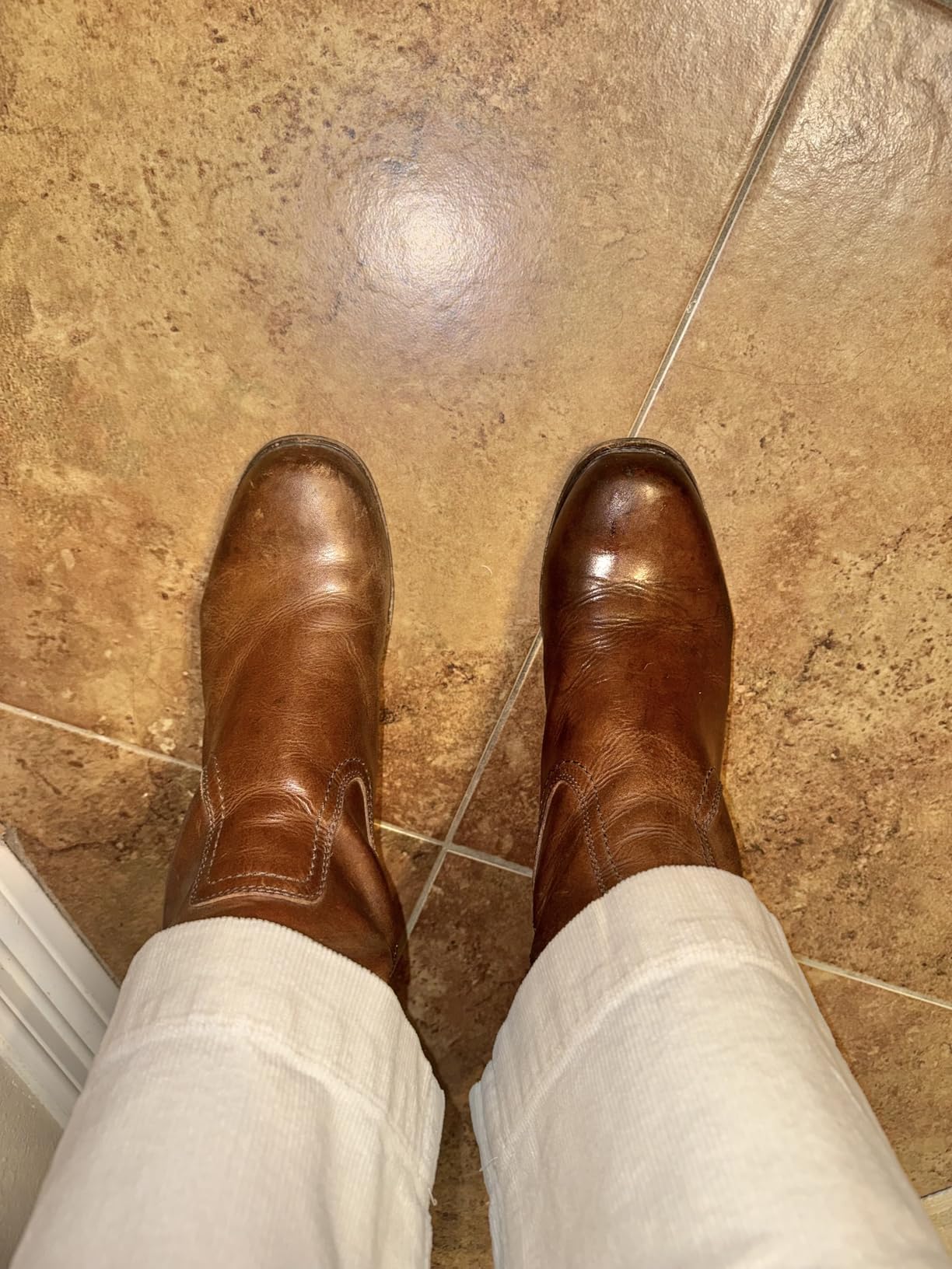 Chemical Guys Leather Cleaner and Conditioner Kit - Car Cleaner and Conditioner, Safely Cleans & Conditions Leather Car Interiors, Furniture, Shoes, Boots, Bags, Apparel & More, 2 Bottles (16 oz Each) customer photo 2