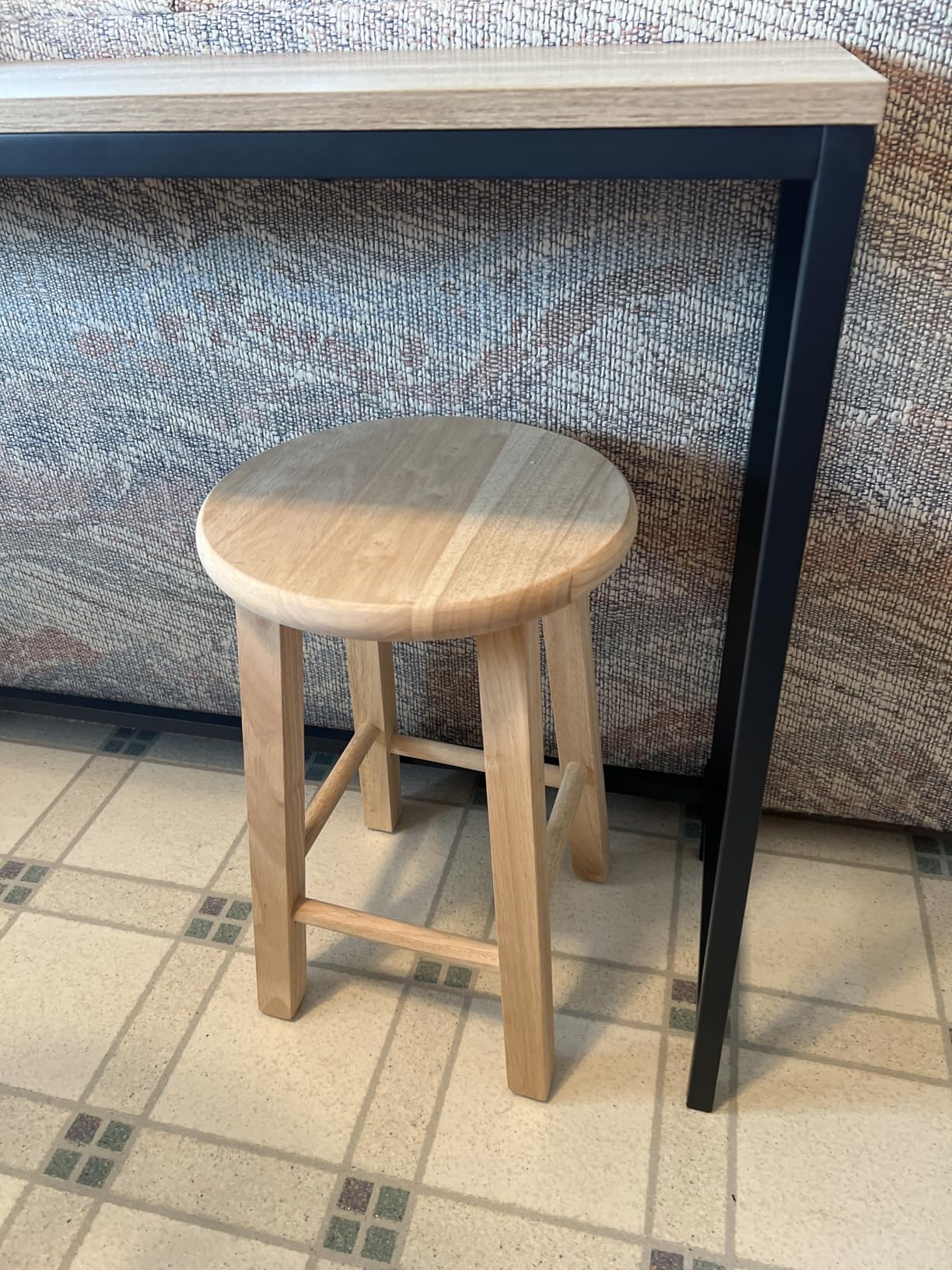 International Concepts Round Top Stool, 29-Inch Bar Height, Solid Parawood, Unfinished customer photo 1