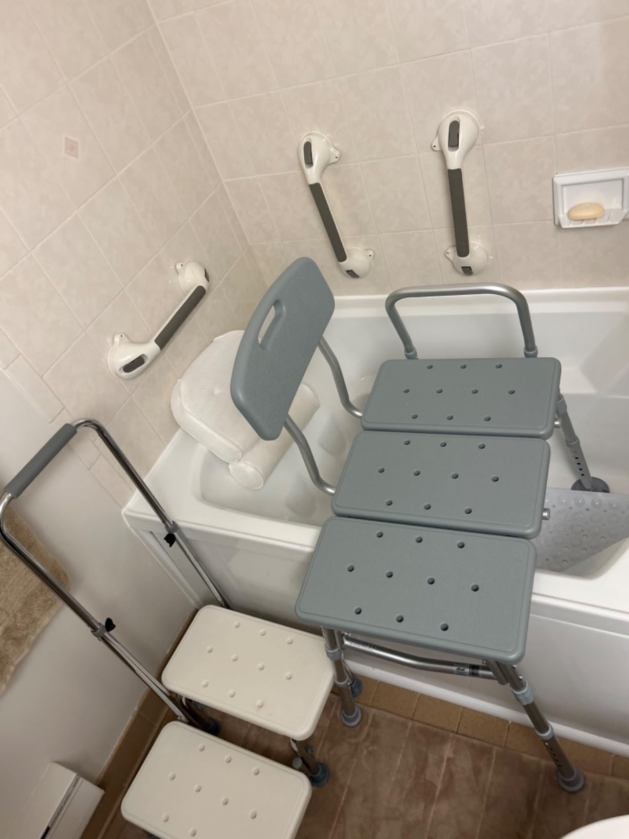 Drive Medical Tub Transfer Bench for Bathtub - Safer, Independent Bathing Aid - Height Adjustable Bench - Sturdy Aluminum Construction - Comfortable Backrest Support - 350 Lb Capacity customer photo 1