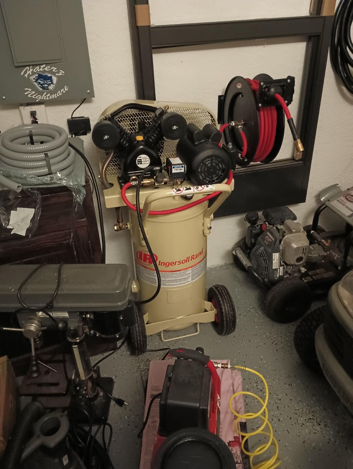 Ingersoll Rand P1.5IU-A9 2hp 20 gal Single-Stage Compressor (115/1) customer photo 1