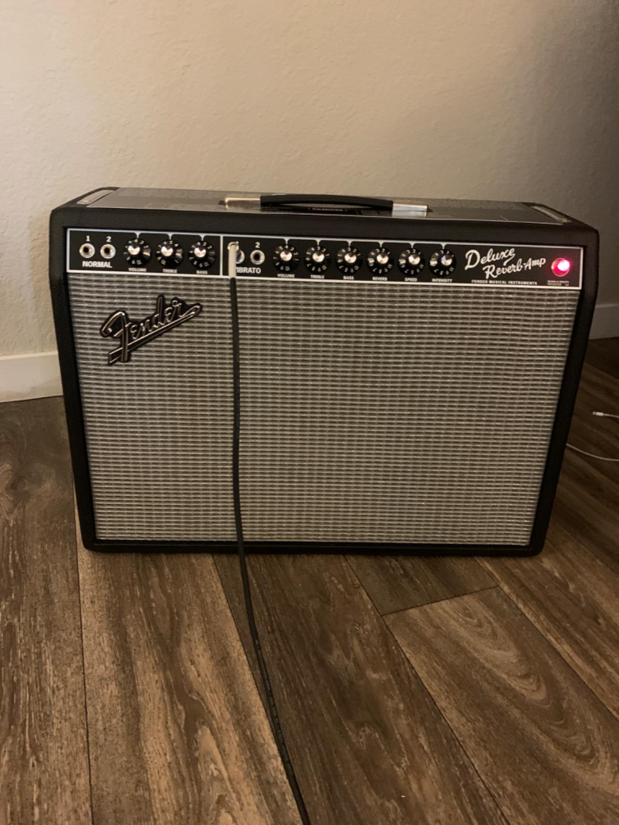 Fender 65 Deluxe Reverb Guitar Amplifier customer photo 1