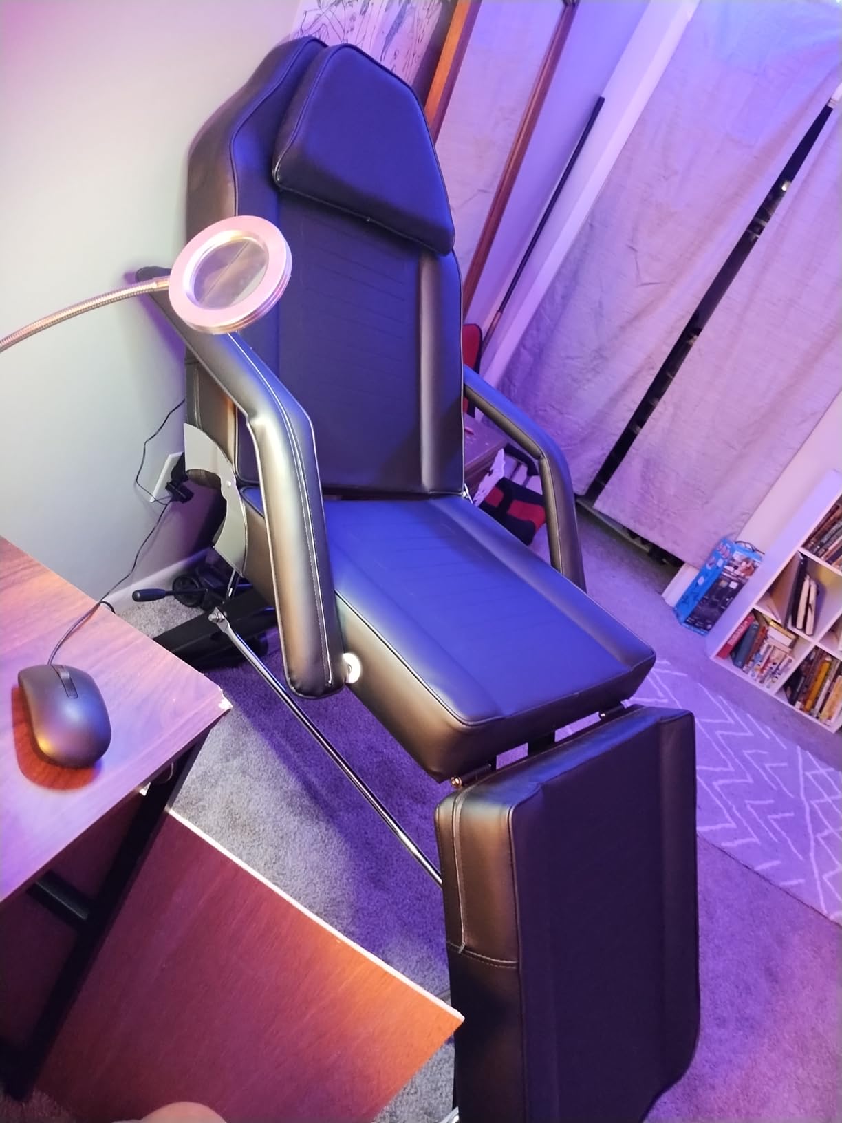 Best Choice Products 71in 3-Section Multipurpose Massage Bed, Spa & Salon Facial, Tattoo Chair w/Hydraulic Stool, Removable Headrest, Facial Cradle, Towel Hanger - Black customer photo 2