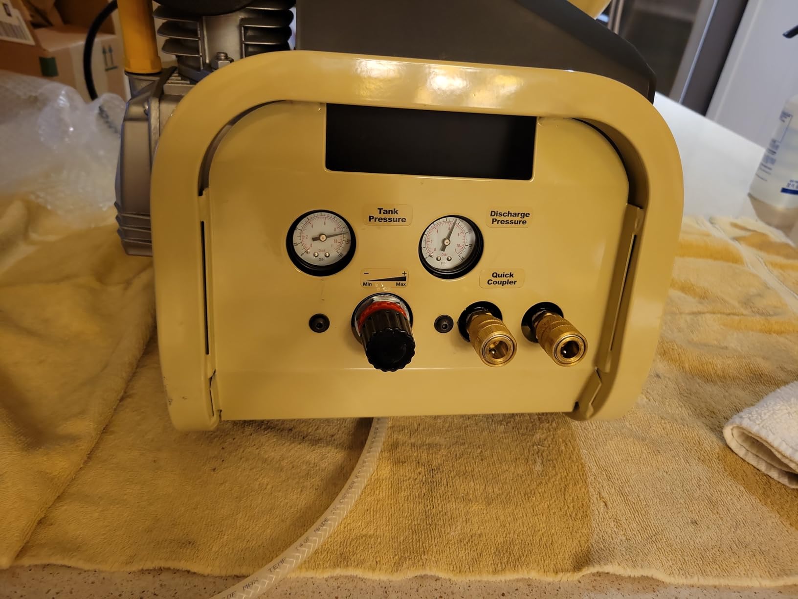 Ingersoll Rand Twin-Stack P1IU-A9 2 HP 4 Gallon Portable Air Compressor customer photo 2