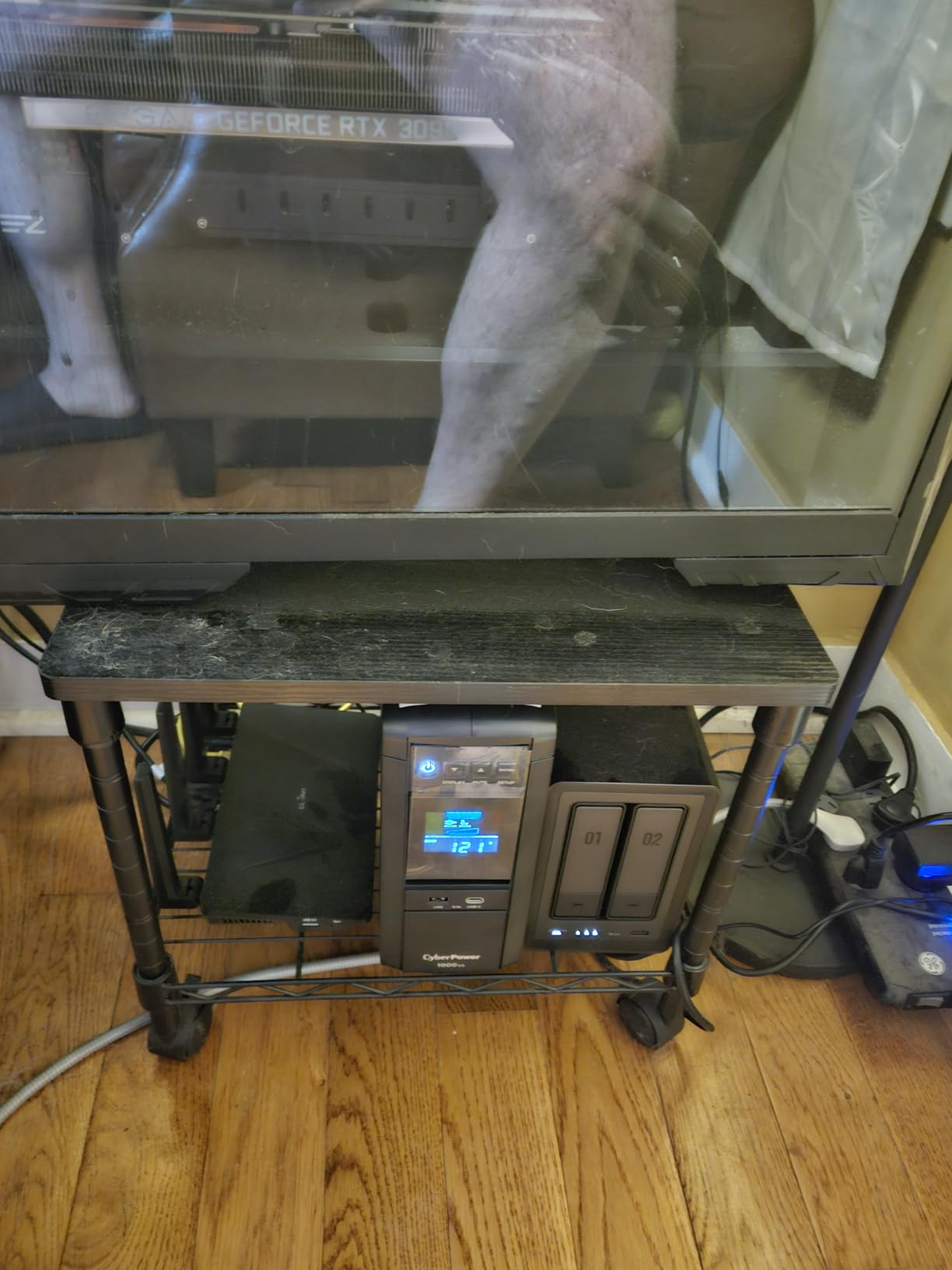 CyberPower CP1000PFCLCD PFC Sinewave UPS Battery Backup and Surge Protector, 1000VA/600W, 10 Outlets, AVR, Mini-Tower; UL Certified customer photo 1