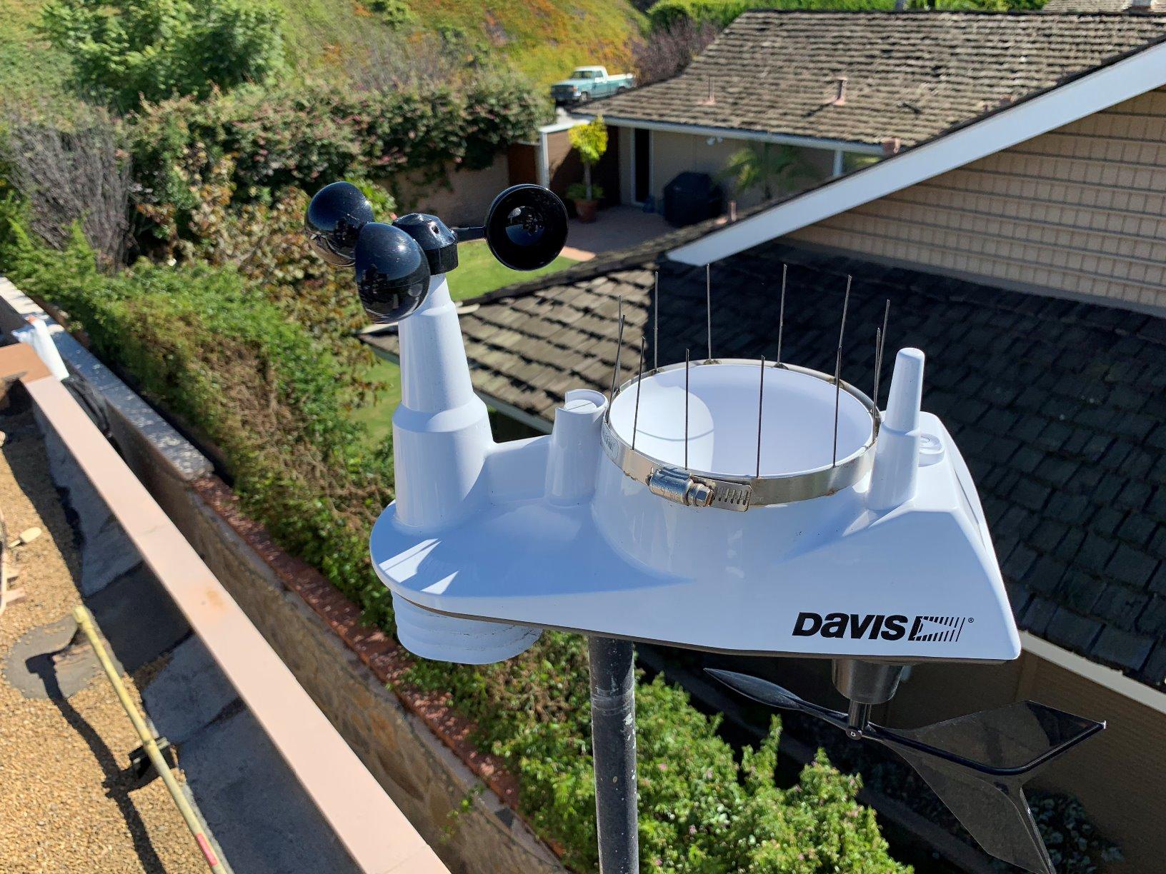 Davis Instruments 6357 Vantage Vue Wireless Sensor Suite customer photo 1