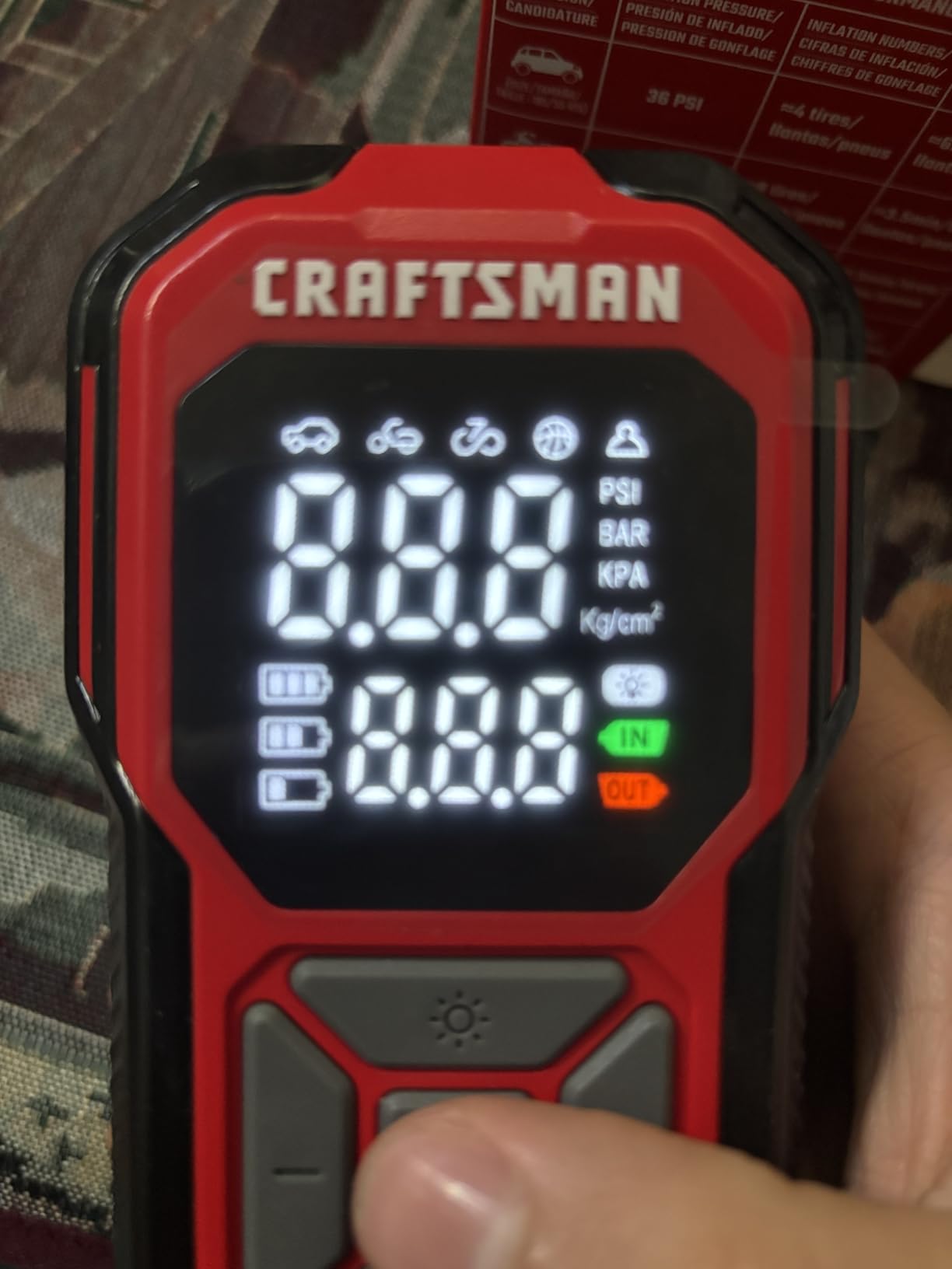 CRAFTSMAN Tire Inflator Portable Air Compressor, Cordless Mini Air Pump for Car Tires with Digital Tire Pressure Gauge, 6000mAh Battery Powered Air Pump, Max Pressure 150 PSI, 12V DC Corded customer photo 2