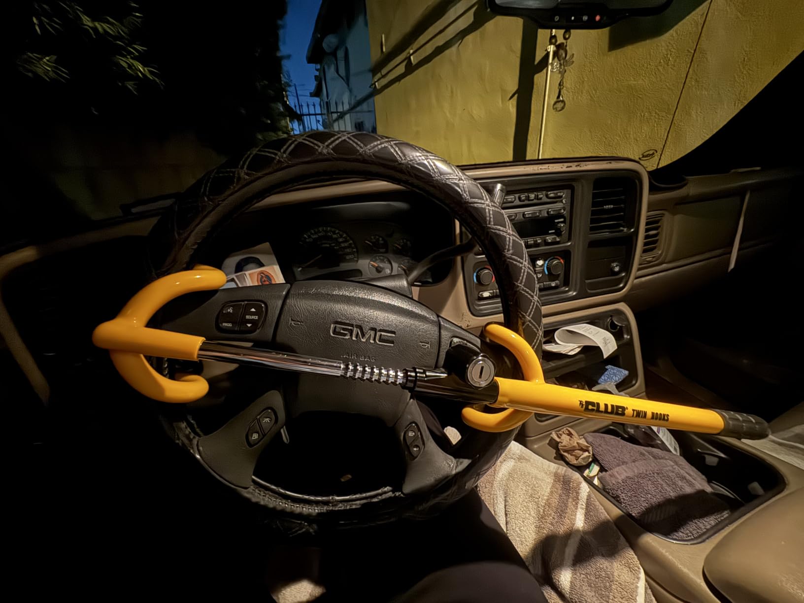 Winner International The Club 3000 Twin Hooks Steering Wheel Lock, Yellow customer photo 1