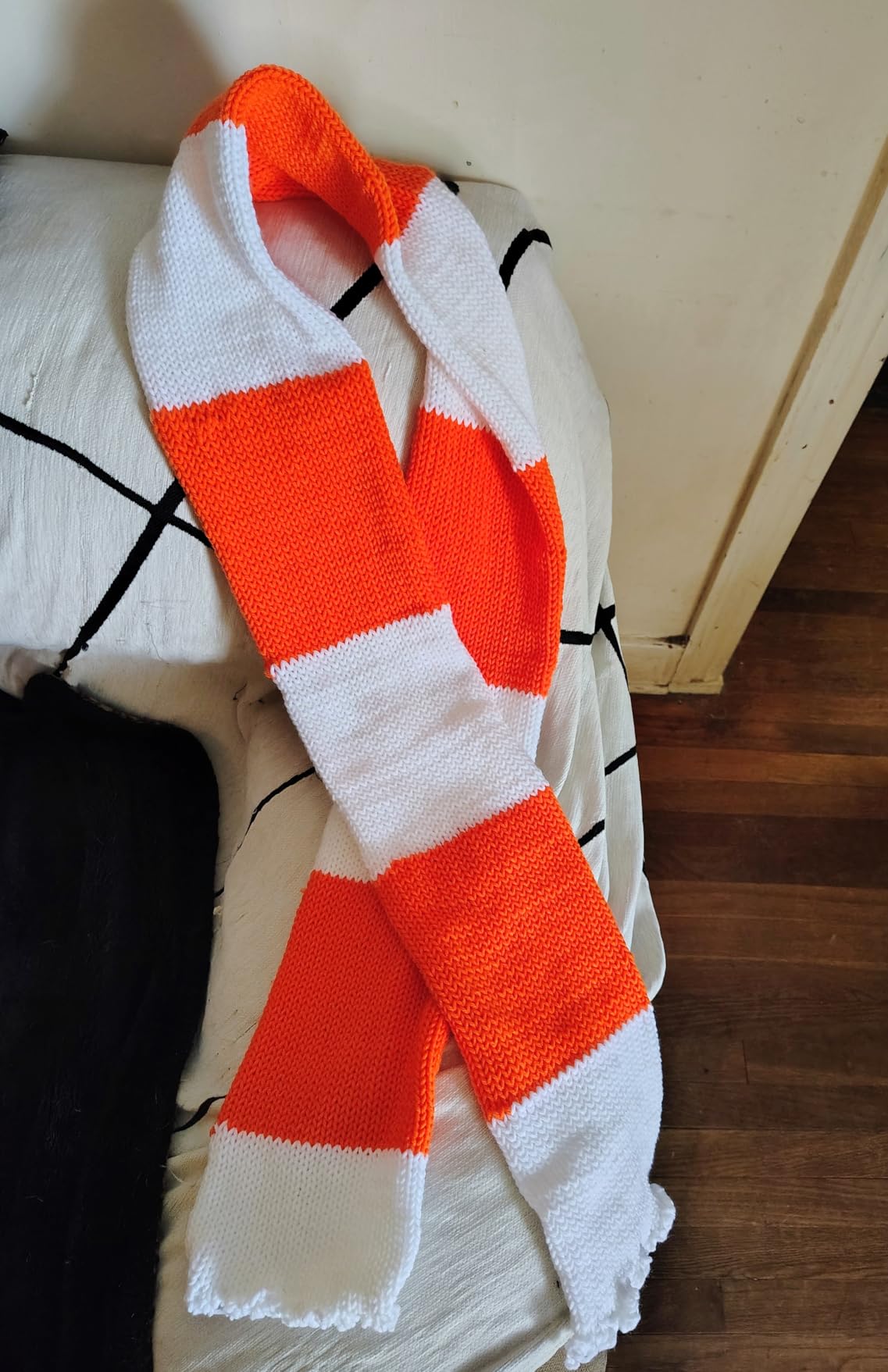 Addi Express King Size Knitting Machine, 46 Needle Round Loom with Row Counter and Hand Crank, Black, 17.7 Inch Flat Panel Width customer photo 2