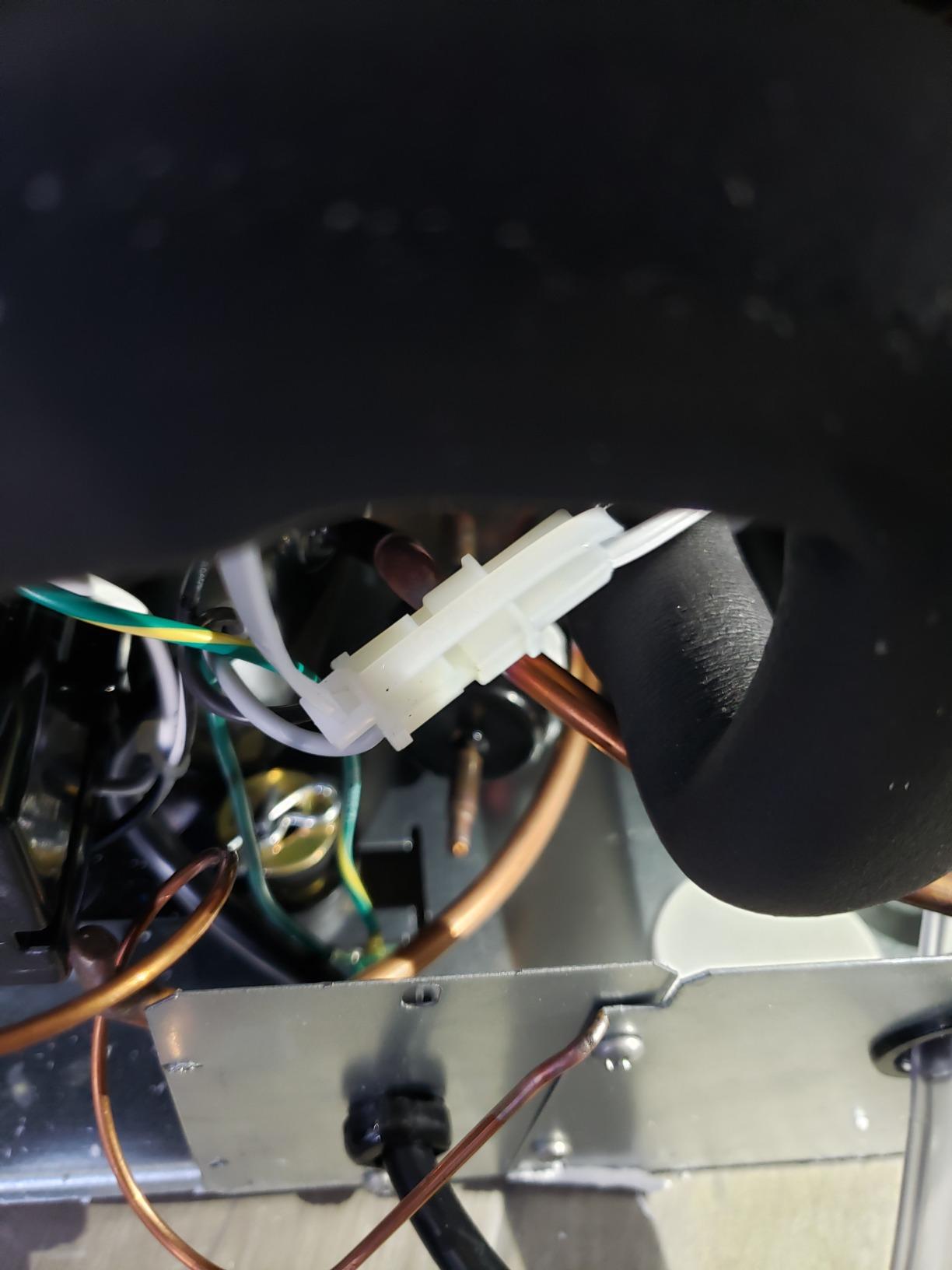 Scotsman CU50PA-1A Undercounter Ice Maker, Gourmet Cube, Air Cooled, Pump Drain customer photo 1