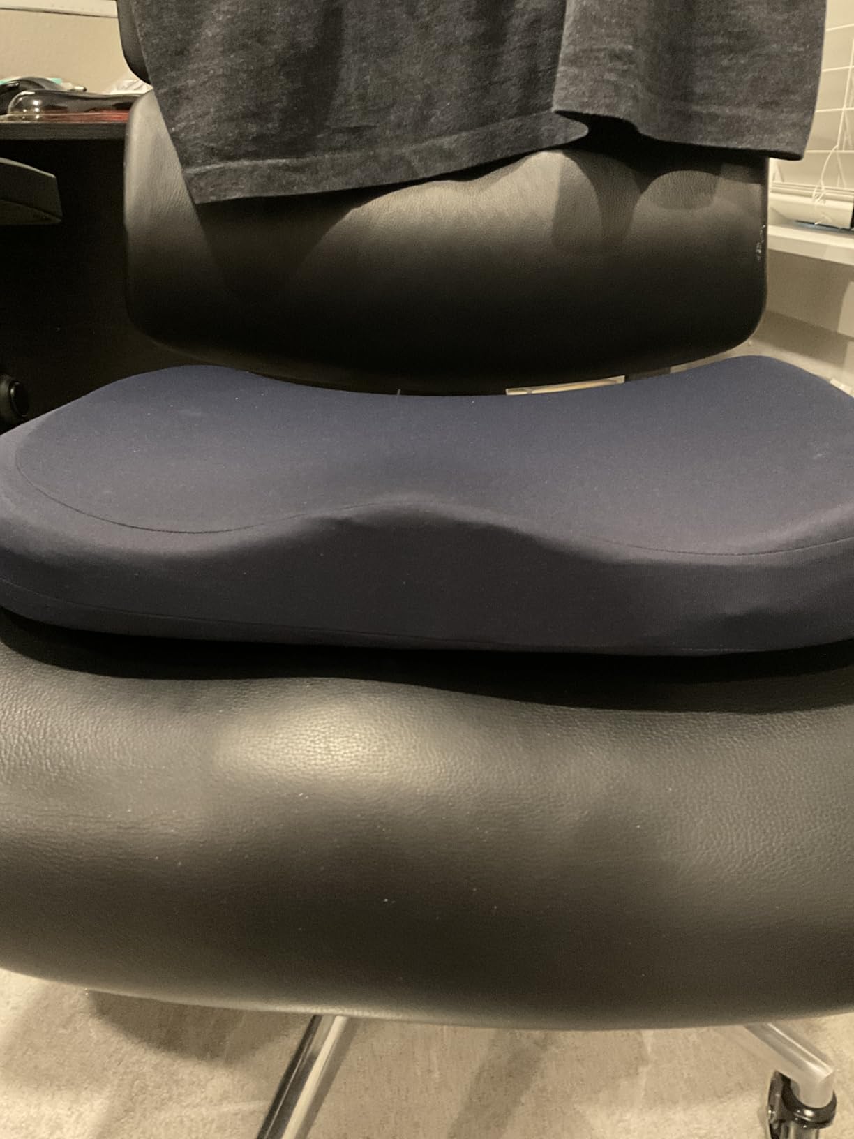 Tempur-Pedic Seat Cushion, Medium, Dark Navy Blue customer photo 1