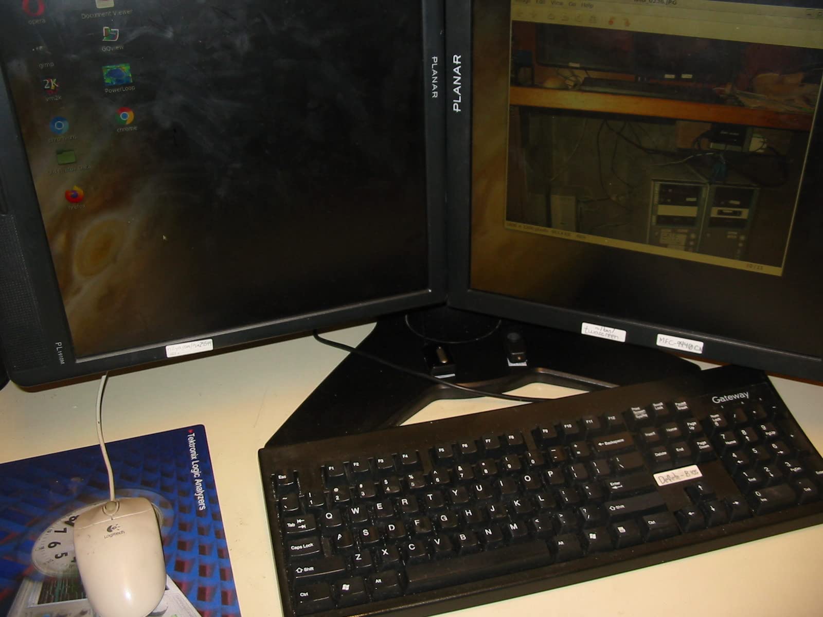 IOGEAR 2-Port USB HDMI Cabled KVM Switch - 1920 x 1200 60Hz - Hotkey or Remote Button Switch - 2.1 Stereo - USB 2.0 Mouse Port Can Be Used As USB Hub and USB Peripheral Sharing - Mac / Win - GCS62HU customer photo 1