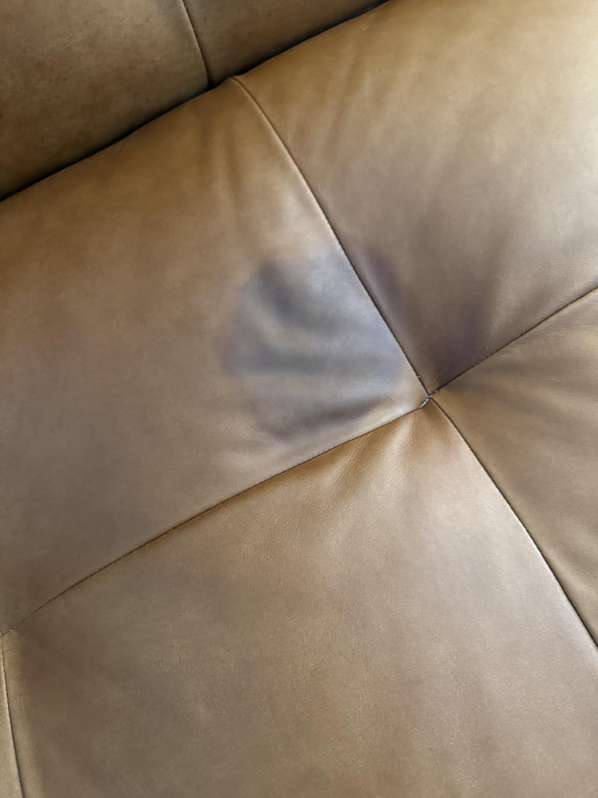 Weiman Leather Cleaner and Conditioner for Furniture - Cleans Conditions and Restores Leather Surfaces - UV Protectants Help Prevent Cracking or Fading of Leather Car Seats, Shoes, Purses customer photo 2