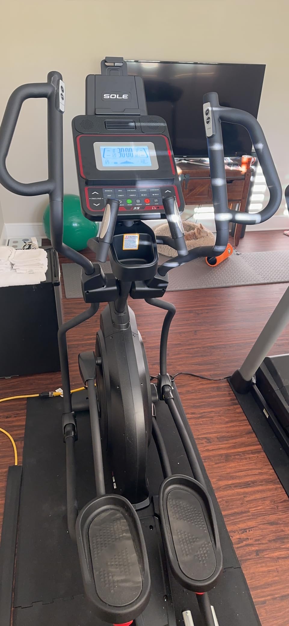 SOLE Fitness Elliptical Exercise Machines, Models E25, E35, E95, E95S, E98, Elliptical Machines for Home Use customer photo 2