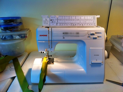 Janome HD3000 Heavy-Duty Sewing Machine with 18 Built-in Stitches + Hard Case customer photo 2
