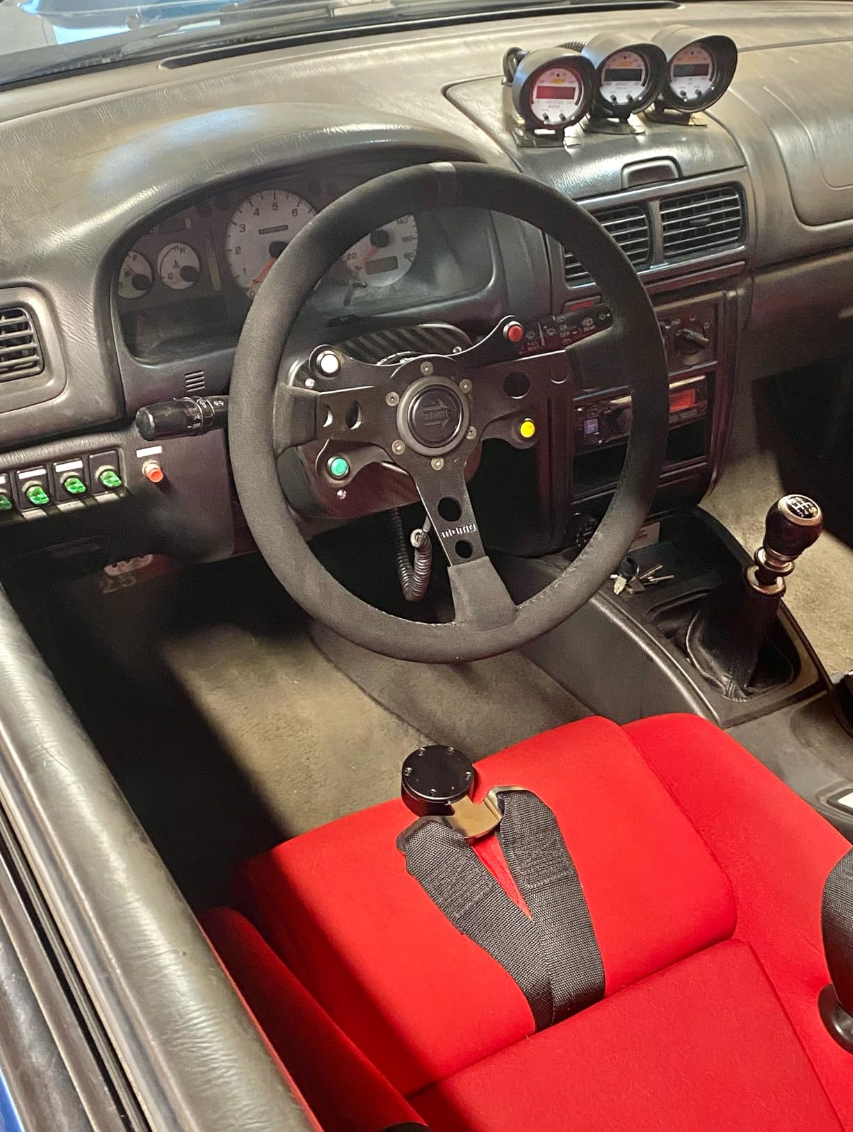 NRG Innovations Gen 2.0 Steering Wheel Quick Release Adapter 6-HOLE with Mounting Bolts (Gun Metal Body/Titanium Chrome Ring), NRG-SRK-200GM customer photo 2