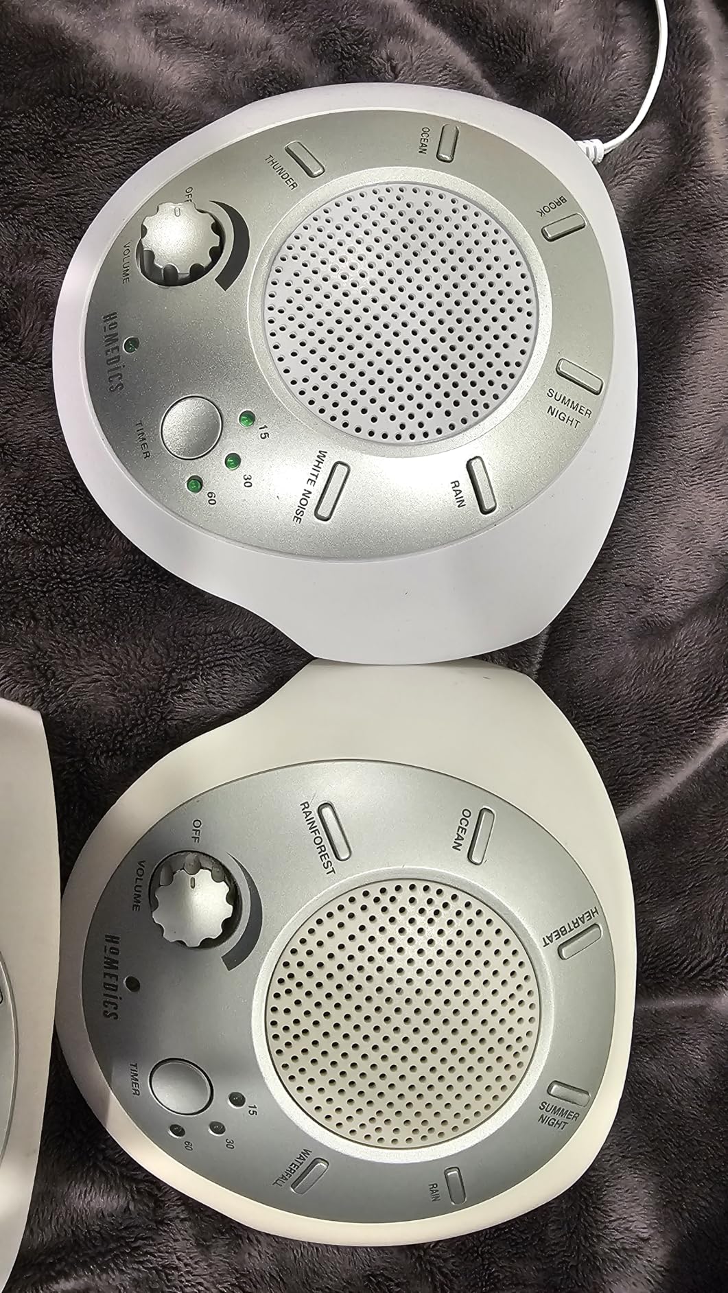 Homedics SoundSleep White Noise Machine, Silver, Small Travel Size with 6 Relaxing Nature Sounds, Portable Therapy for Home, Office, Nursery, Auto-Off Timer customer photo 1