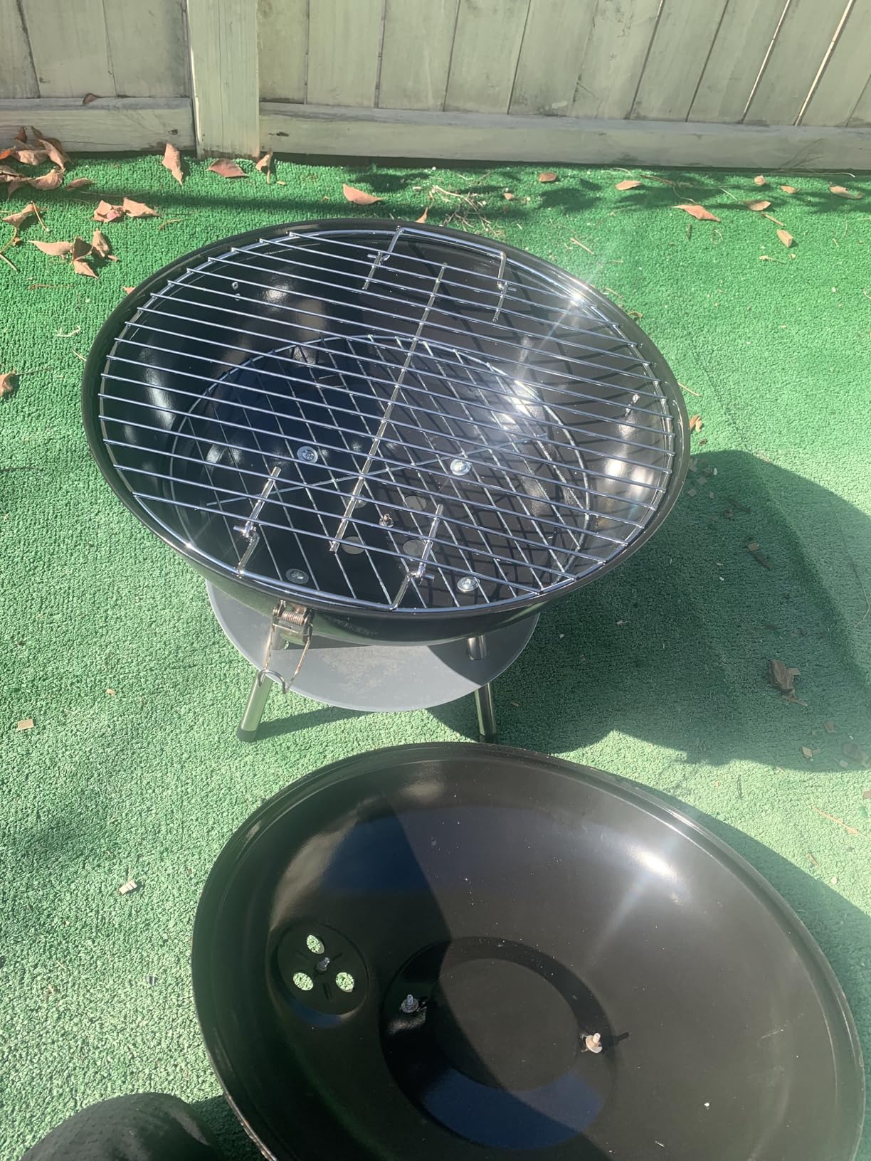 Cuisinart 14-inch Portable Charcoal Grill, Tabletop Outdoor Small Grill with Locking Lid and Dual Vents, Chrome Plated Travel Size BBQ Perfect for Camping, Tailgates, Cookouts, Red customer photo 1