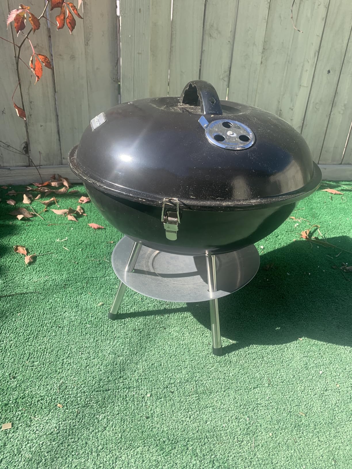 Cuisinart 14-inch Portable Charcoal Grill, Tabletop Outdoor Small Grill with Locking Lid and Dual Vents, Chrome Plated Travel Size BBQ Perfect for Camping, Tailgates, Cookouts, Red customer photo 2