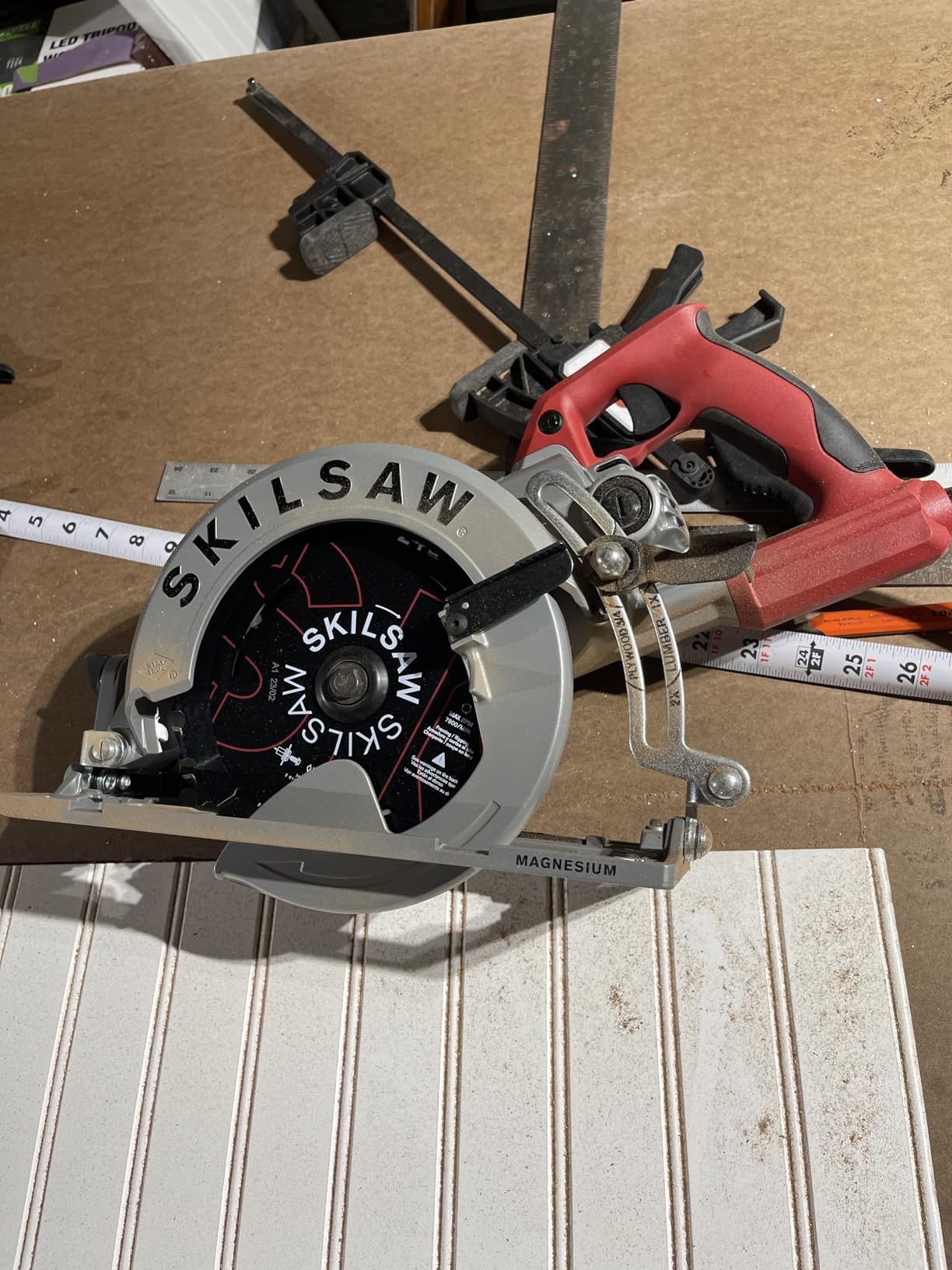SKILSAW SPT77WML-01 15-Amp 7-1/4-Inch Lightweight Worm Drive Circular Saw, Silver customer photo 1