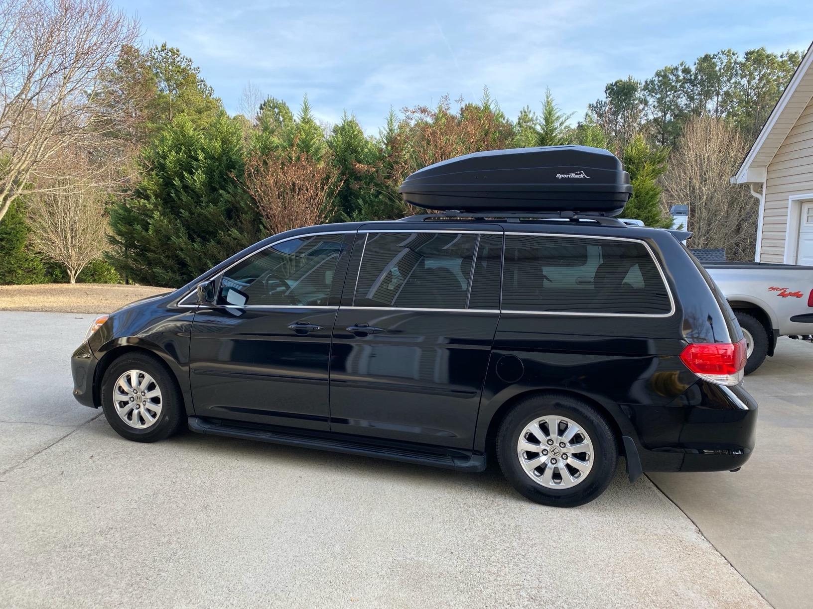 SportRack Vista XL Rear Opening Cargo Box, Black customer photo 1