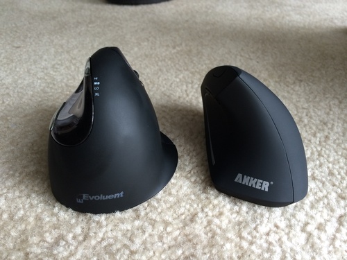 Anker 2.4G Wireless Vertical Ergonomic Optical Mouse for Work, Multi-Device Connectivity, 800/1200 /1600 DPI, 5 Buttons for Laptop, Desktop, PC - Black customer photo 2