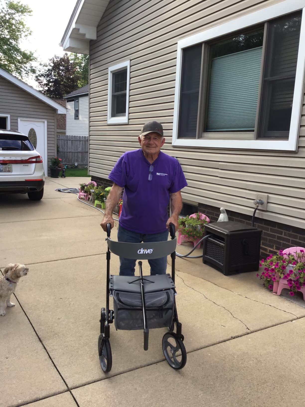 Drive Medical RTL10266BK Nitro Foldable Rollator Walker with Seat, Standard Height, Black customer photo 1