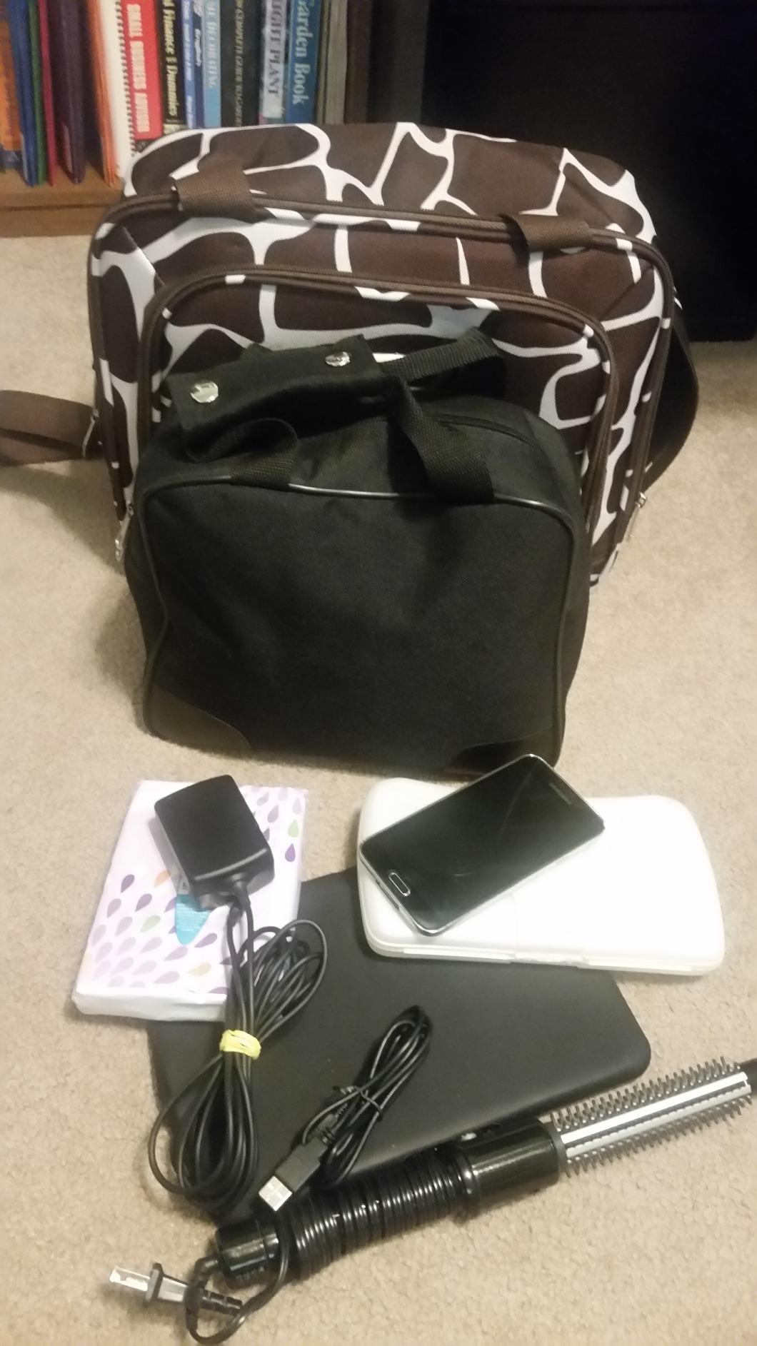 Rockland Journey Softside Upright Luggage Set, Expandable, Purple, 4-Piece (14/19/24/28) customer photo 1