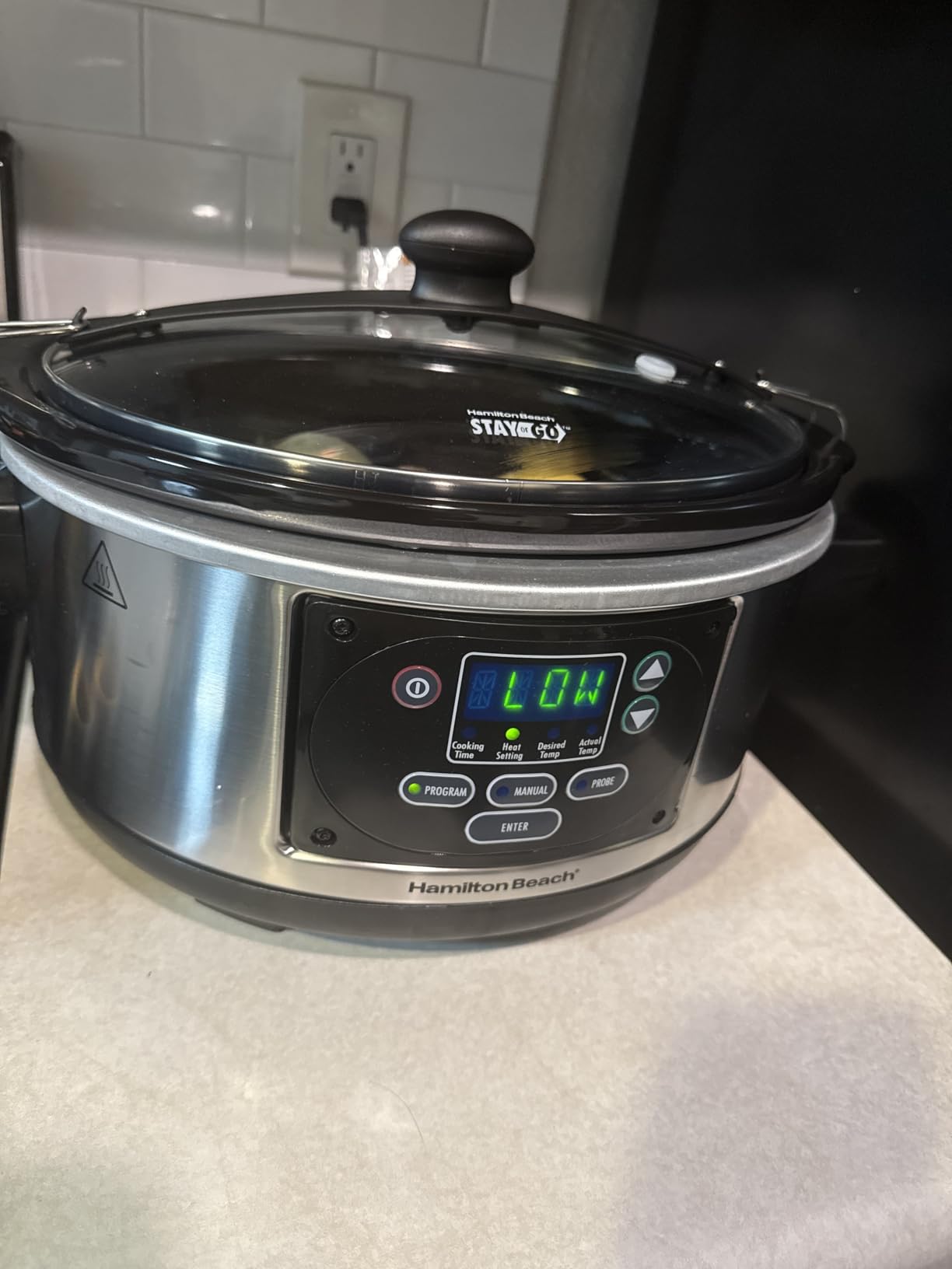 Hamilton Beach Portable 6 Quart Set & Forget Digital Programmable Slow Cooker with Lid Lock, Temperature Probe, Dishwasher Safe Crock & Lid, Stainless Steel (33969A) customer photo 2
