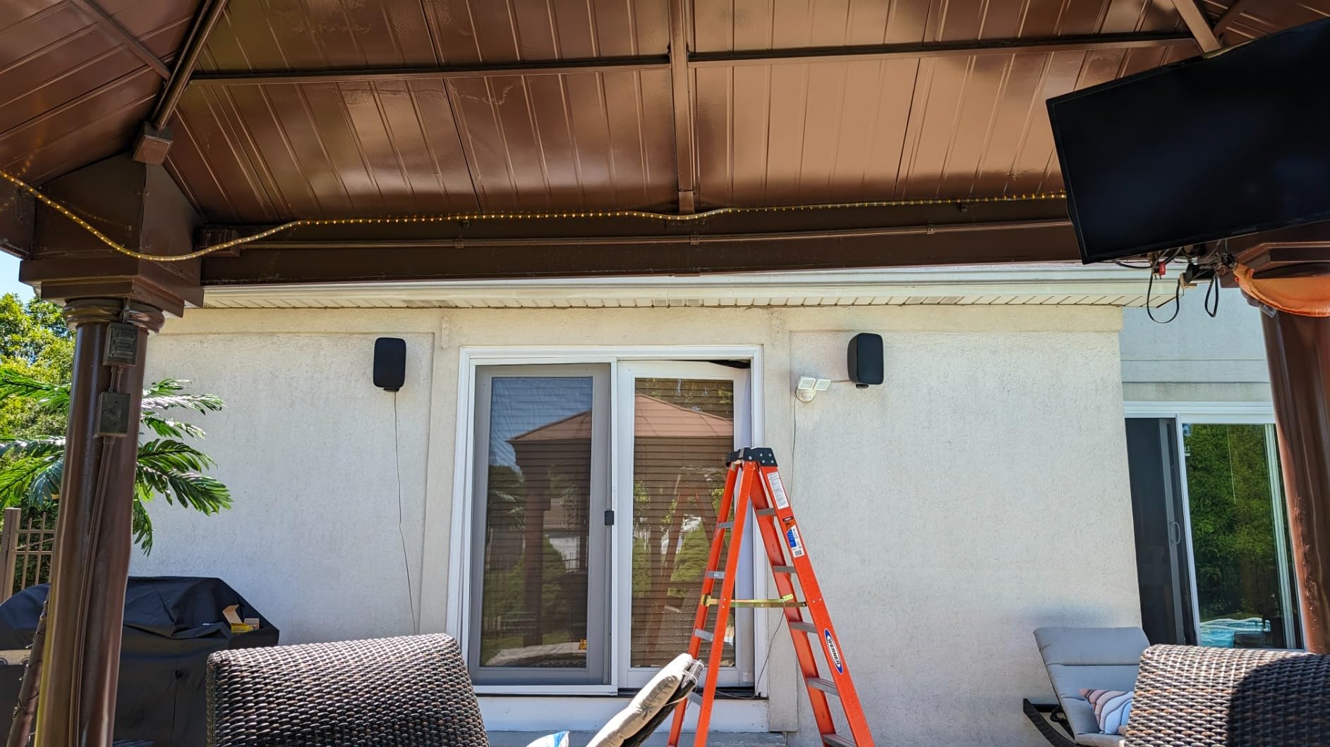 Bowers & Wilkins AM-1 Architectural Monitor Weather-Resistant Outdoor Speakers for Patio or Poolside, 1