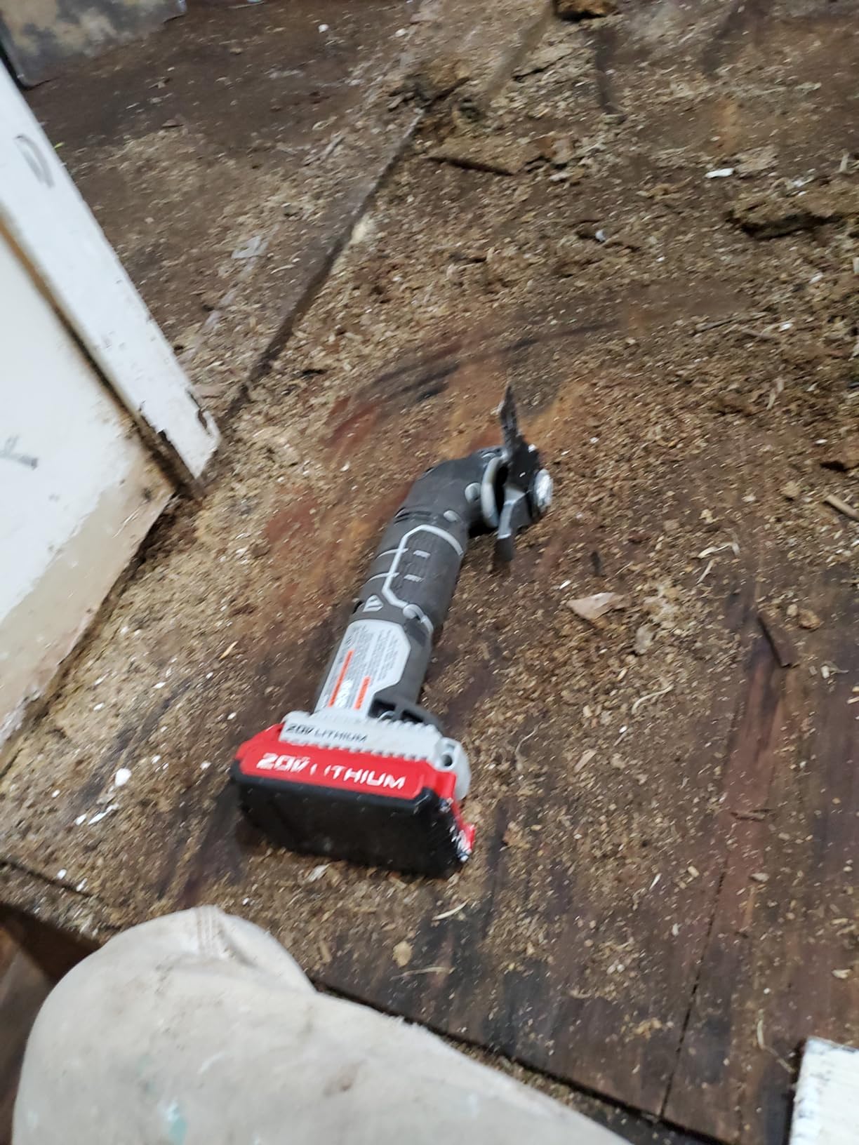 PORTER-CABLE 20V MAX* Oscillating Tool with 11-Piece Accessories, Tool Only (PCC710B) customer photo 1