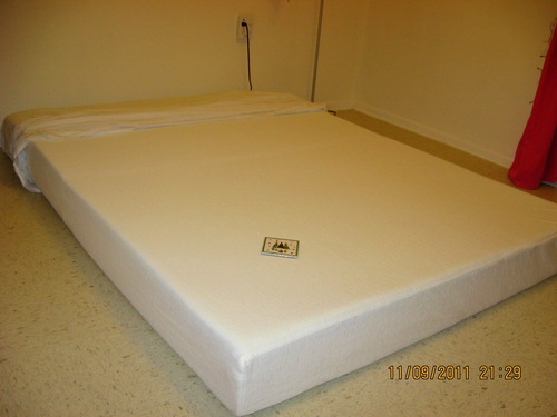 Best Price Mattress 6 inch Twin Mattress Bed-In-A-Box, Green Tea Memory Foam, White customer photo 1