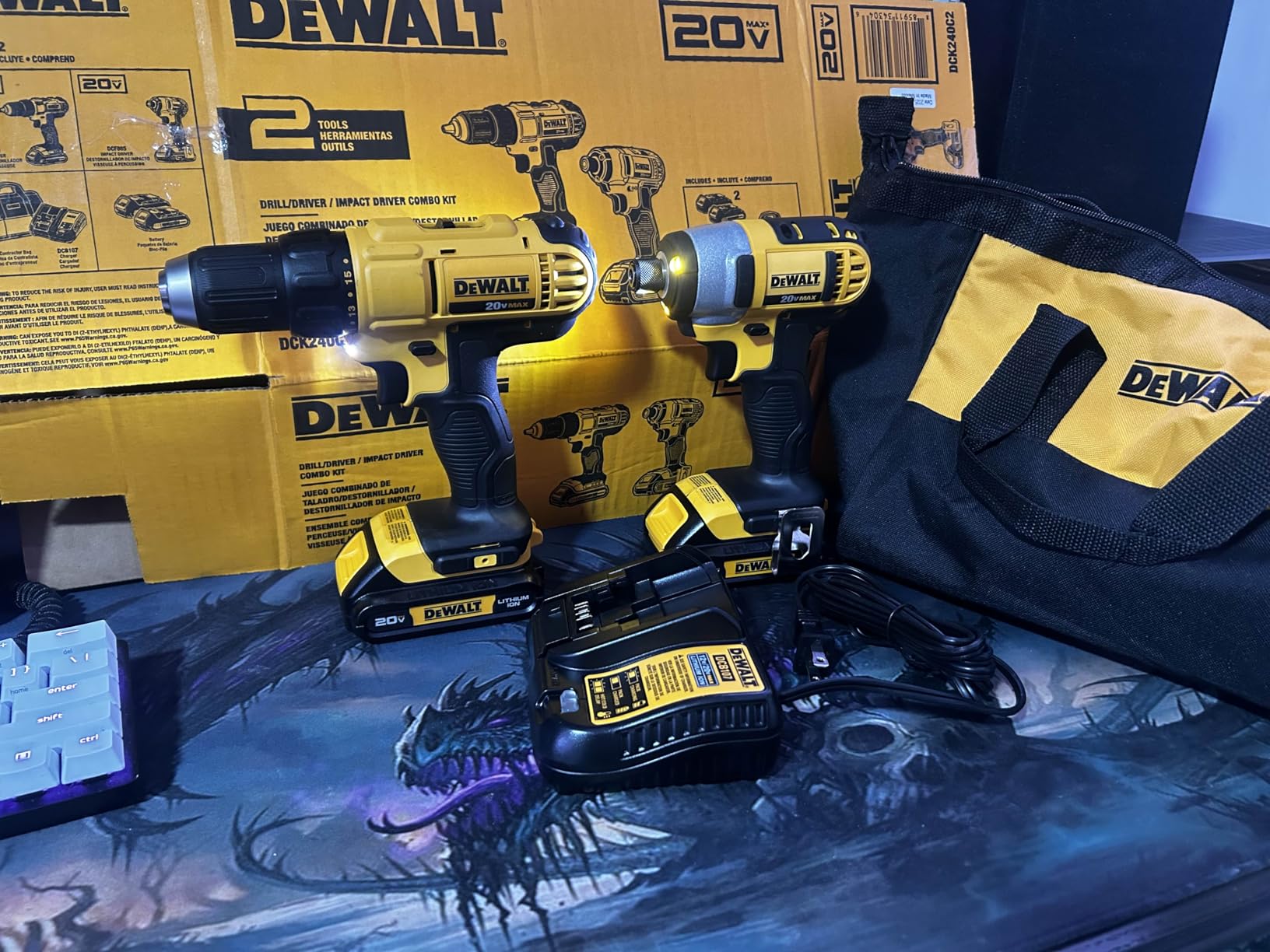 DEWALT 20V MAX Cordless Drill and Impact Driver, Power Tool Combo Kit , Includes 2 Batteries, Charger and Bag (DCK240C2) customer photo 2