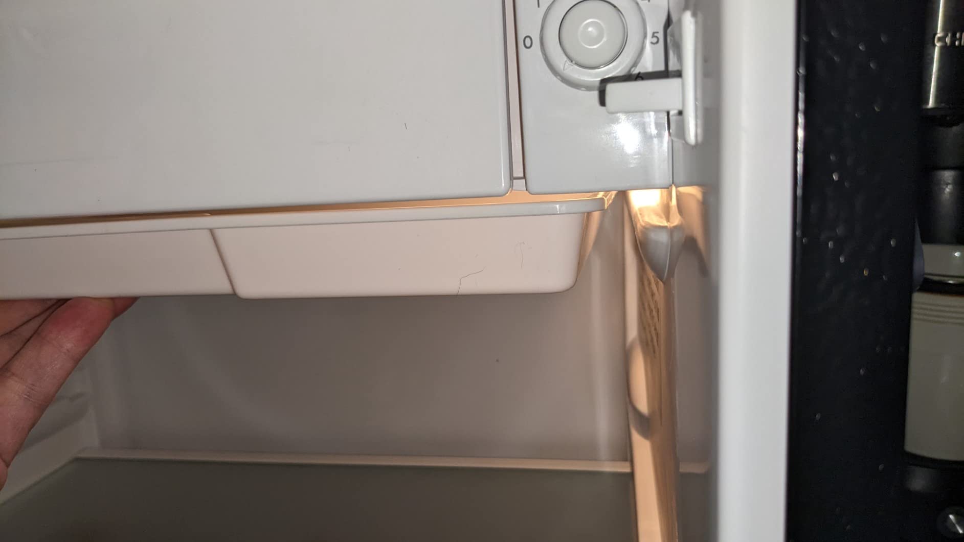 ARCTIC CHEF Mini Refrigerator, Compact Freezer Compartment, Adjustable Thermostat Control, Reversible Door, Ideal Fridge for Dorm, Office, Apartment, Platinum Stainless, 3.2 Cubic Feet customer photo 2