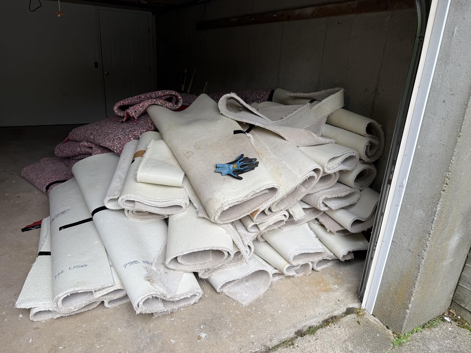 CGOLDENWALL Electric Rotary Fabric Carpet Cutter Multi-layer Fabric Scissors with 1