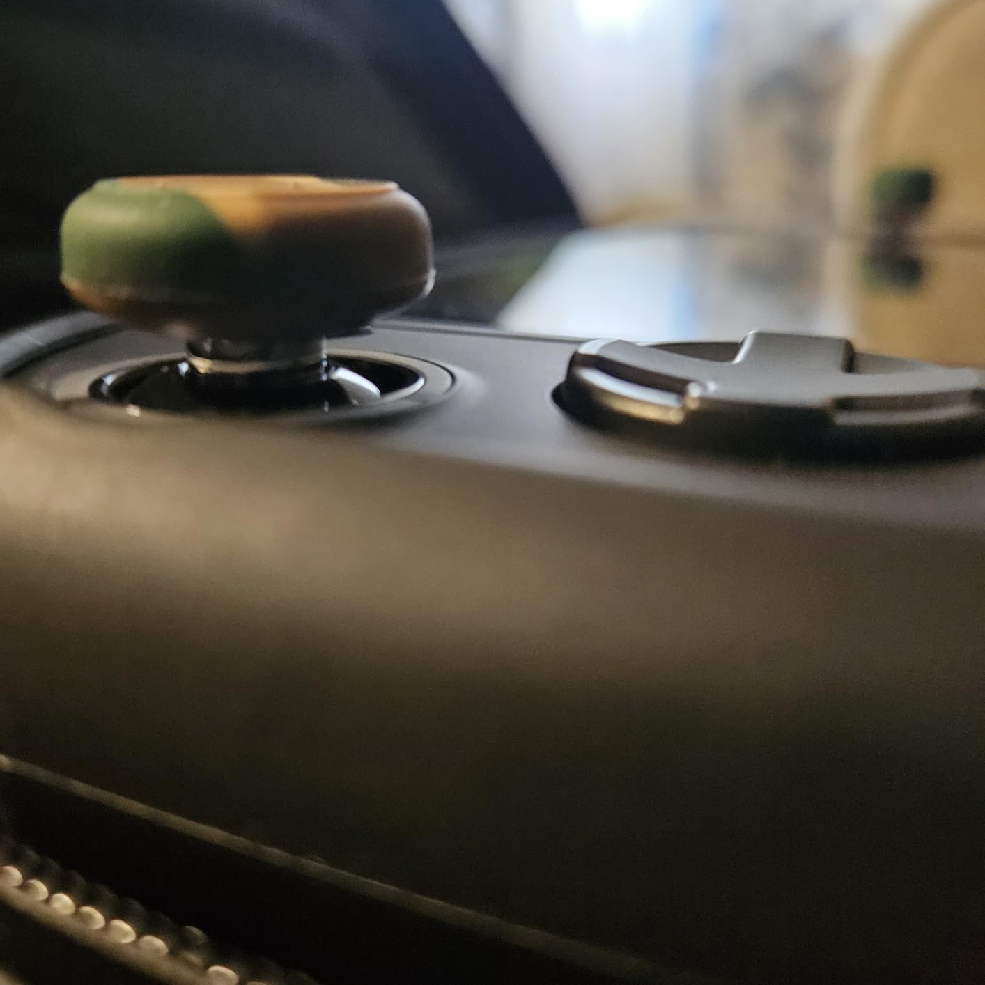 AceShot Thumb Grips (8pc) for Xbox One (Series X, S) & Steamdeck by Foamy Lizard - Sweat Free 100% Silicone Precision Raised Antislip Rubber Analog Stick Grips for Xbox One Controller (8 Grips) Black customer photo 2